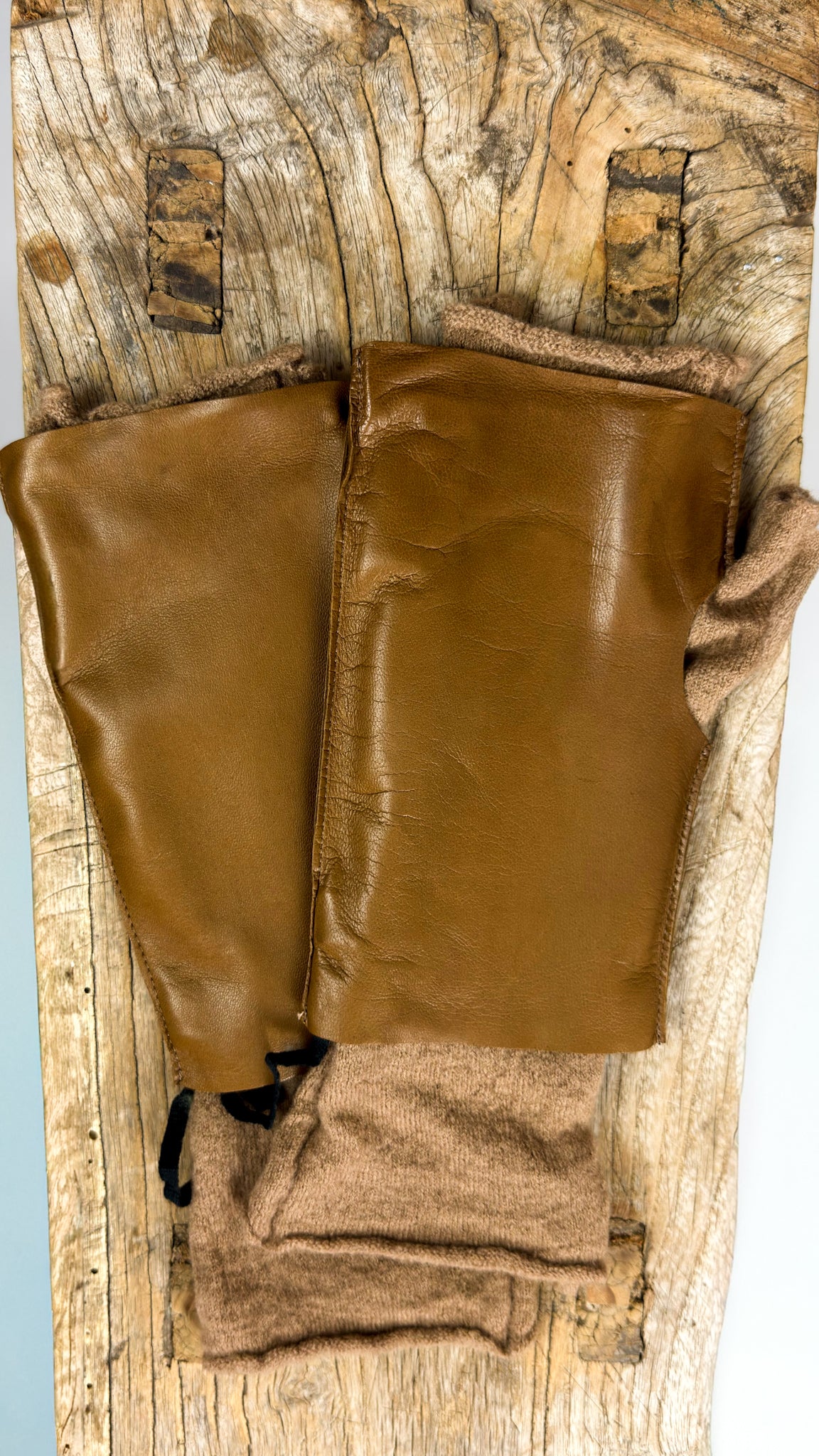 Rundholz DIP 2001 Gloves Dakar