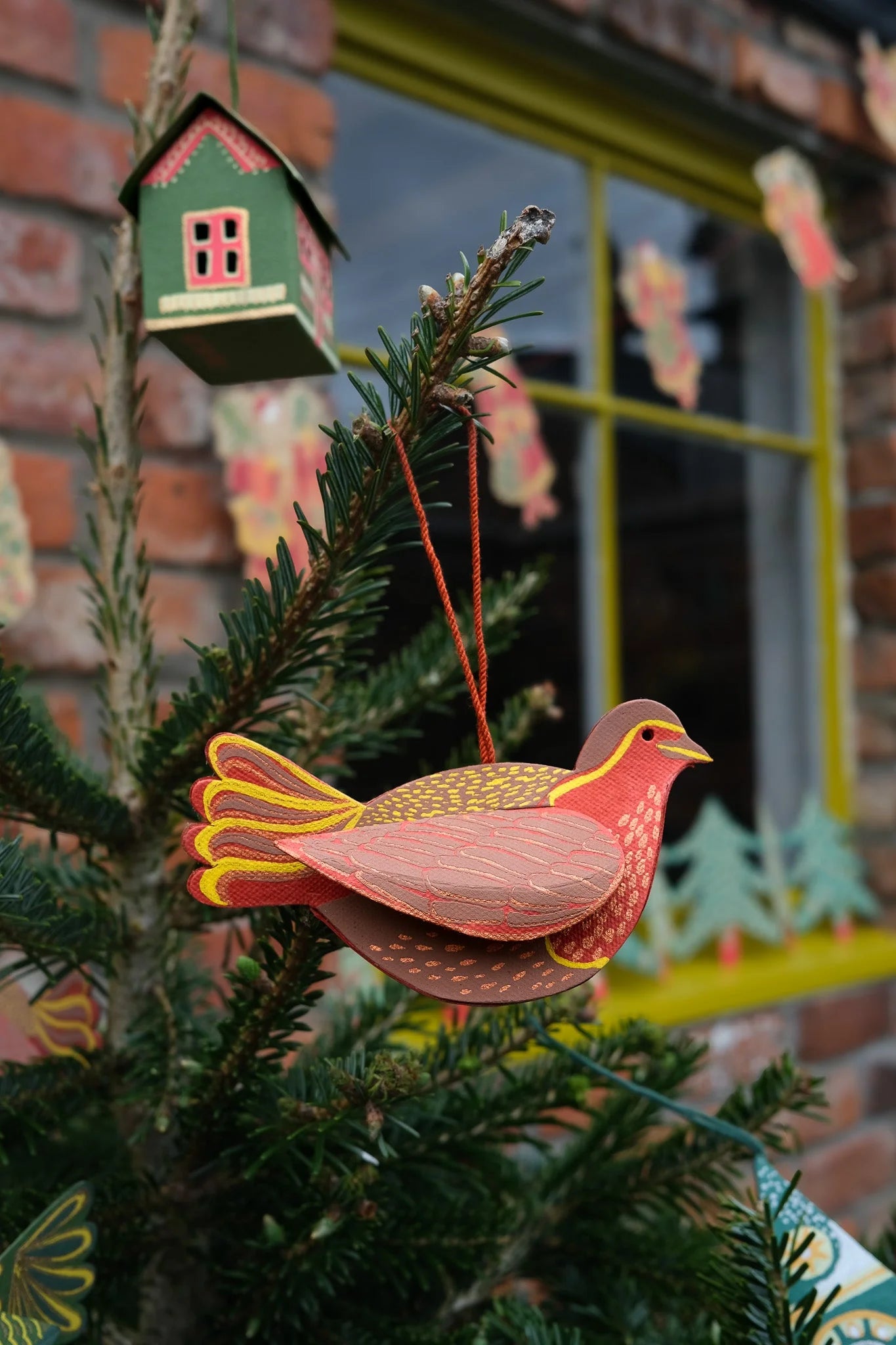 East End Press Decoration: Robin