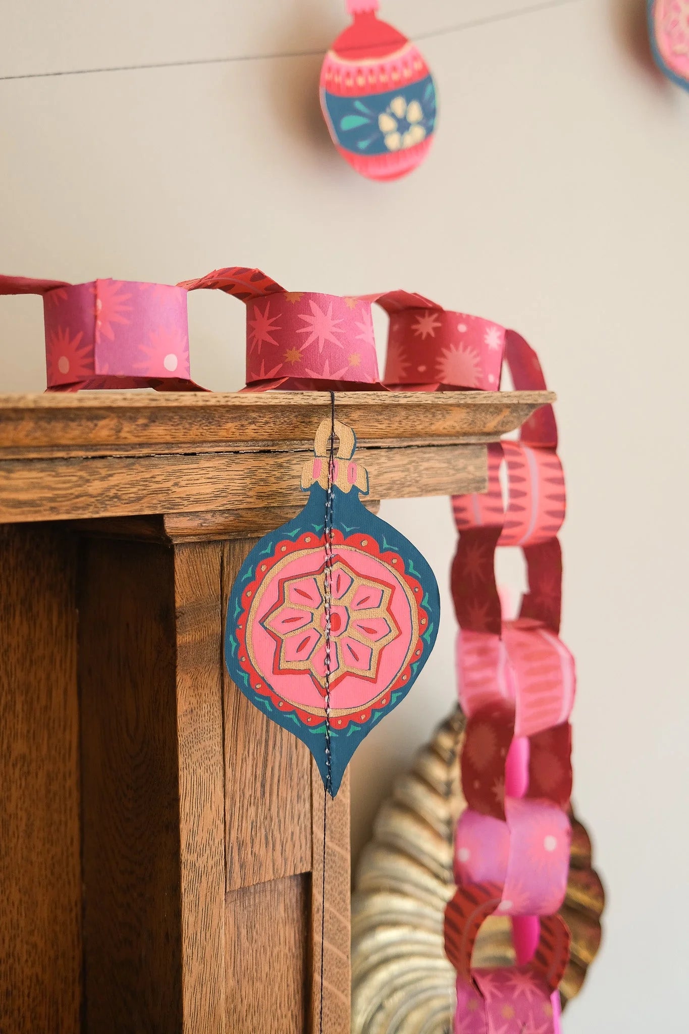 East End Press Paper Chain: Pink