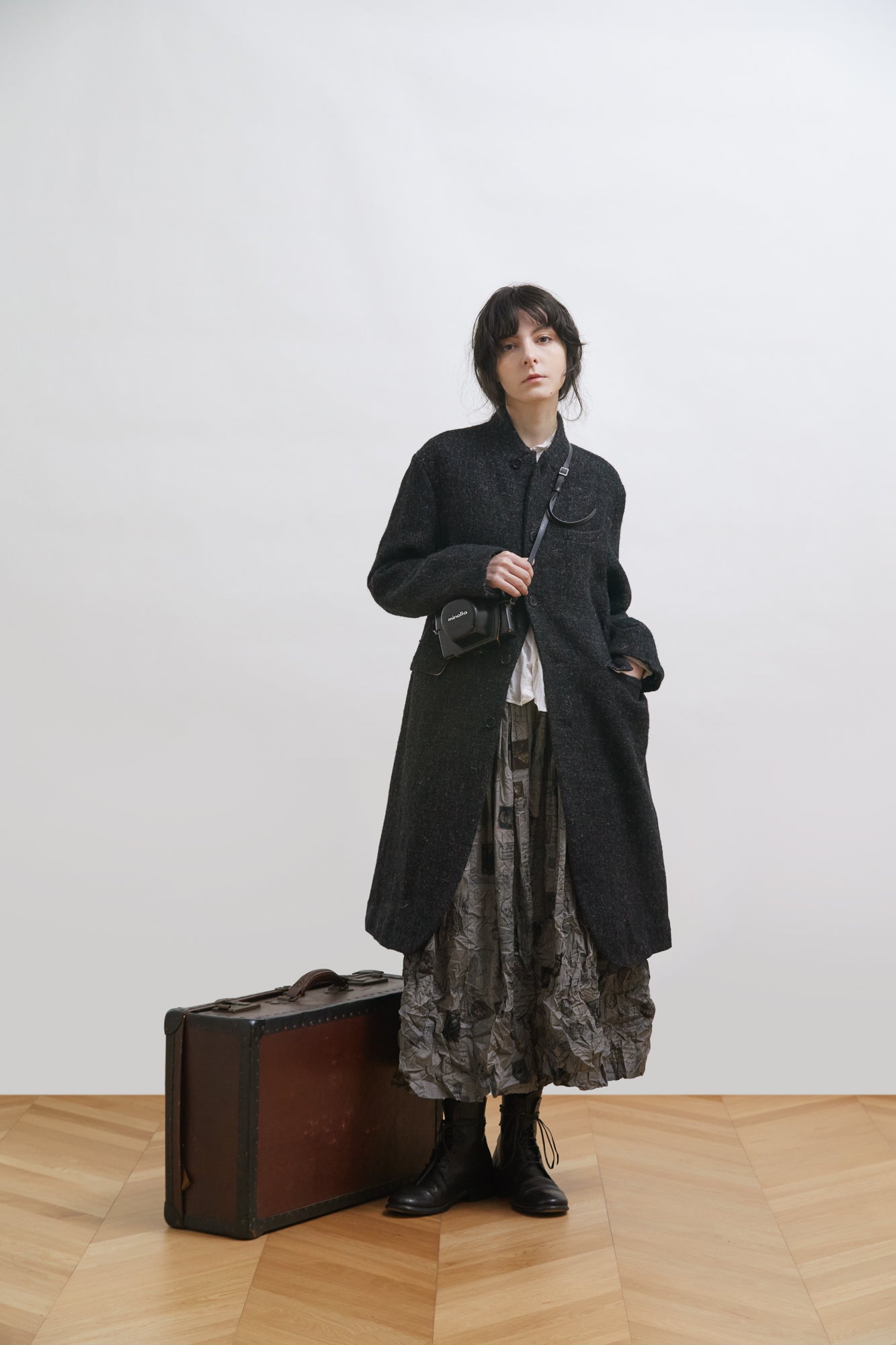 Pas De Calais 9392 Chesterfield Coat Charcoal PRE-ORDER