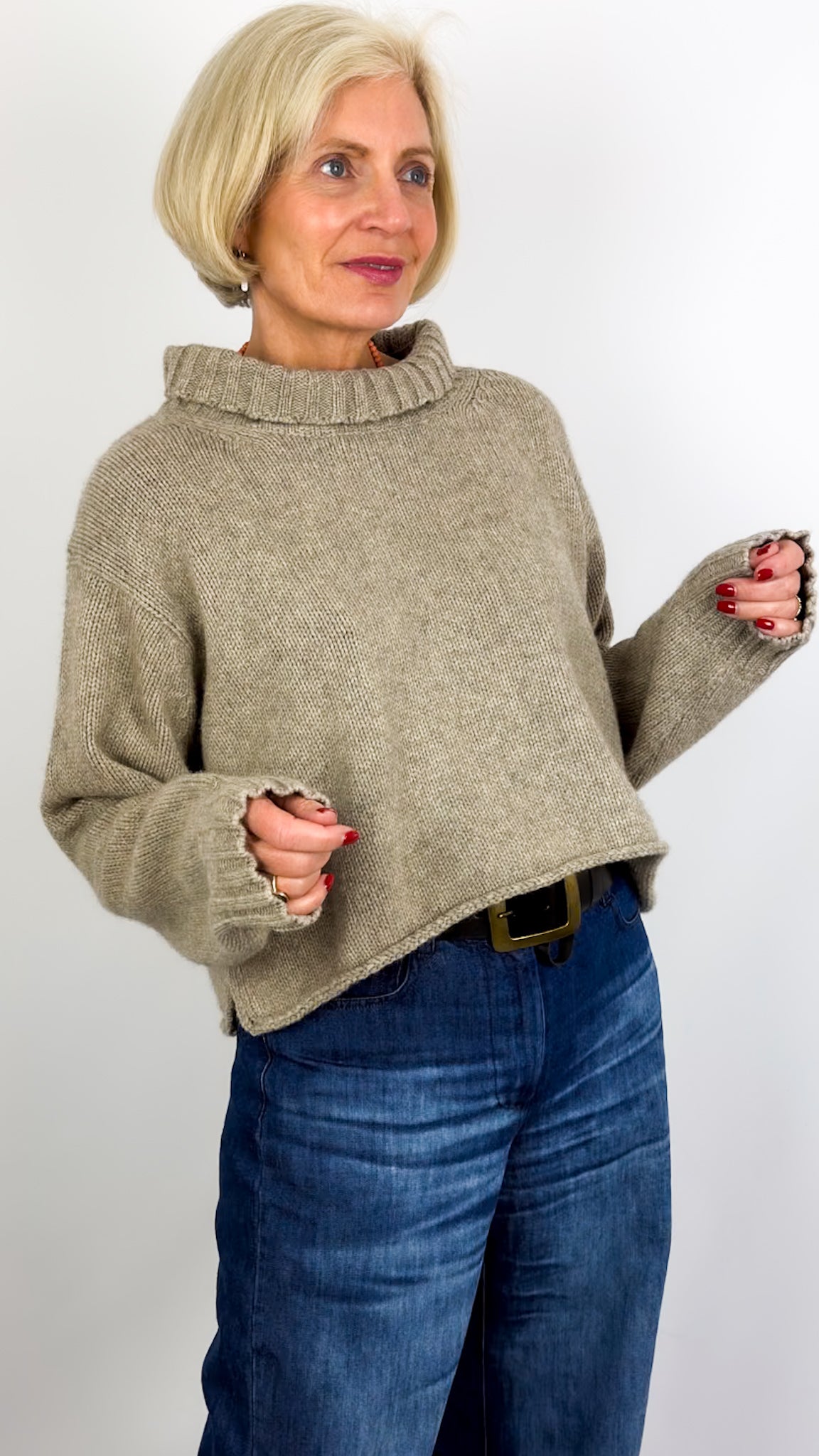 Cordelia James Short Roger Jumper Stone