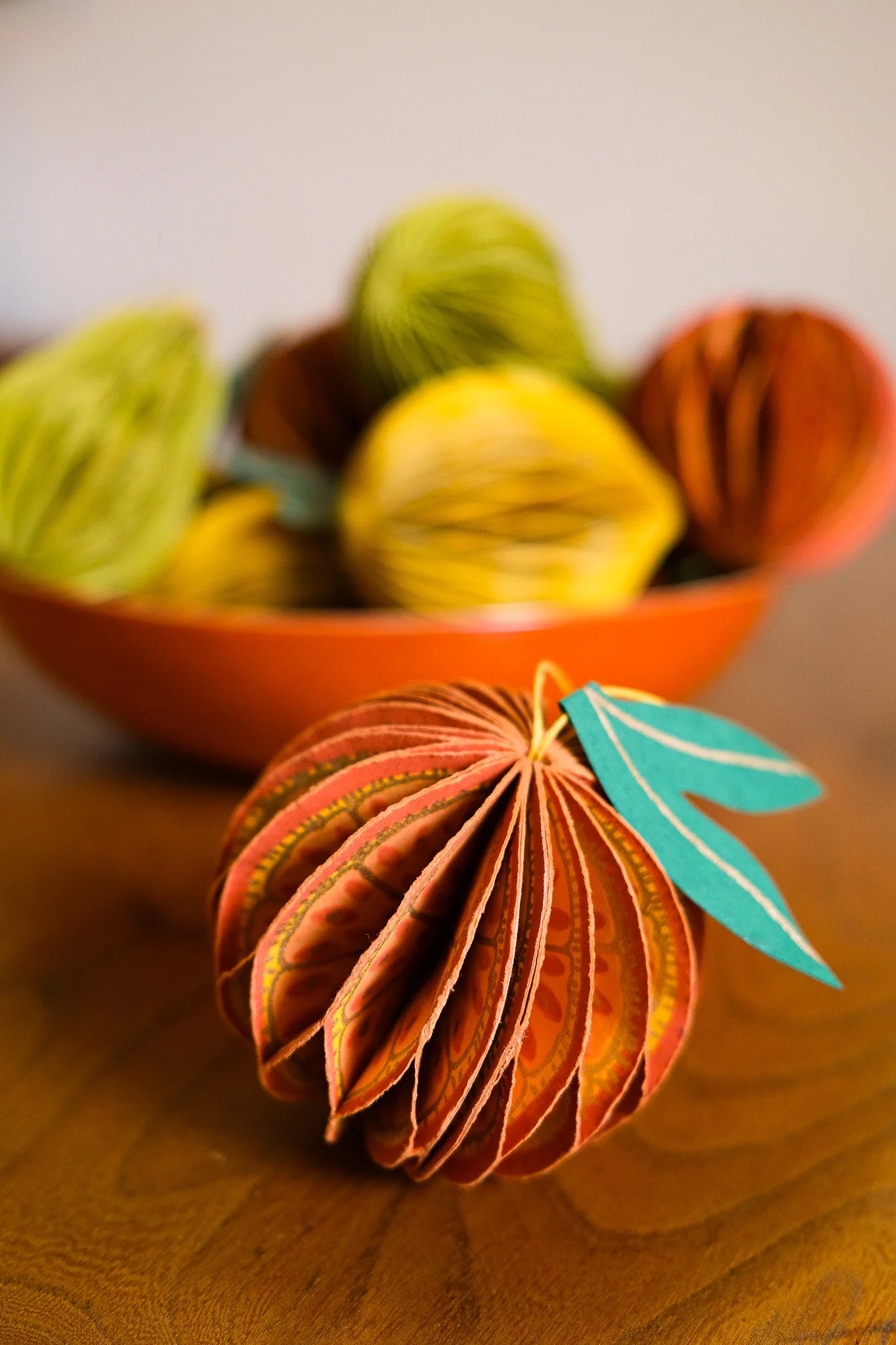 East End Press Honeycomb Decoration