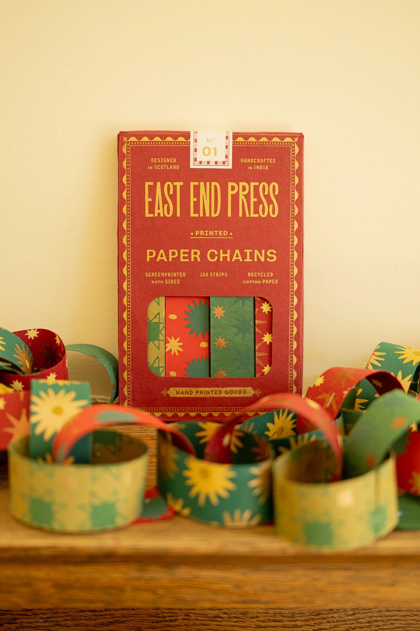 East End Press Paper Chain: Festive