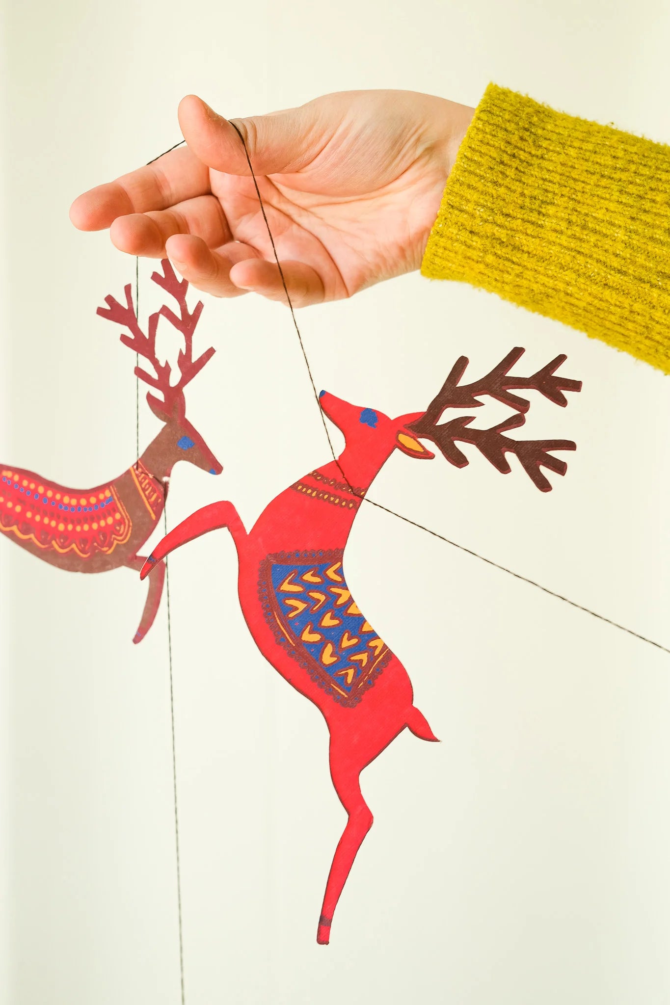 East End Press Garland: Reindeers