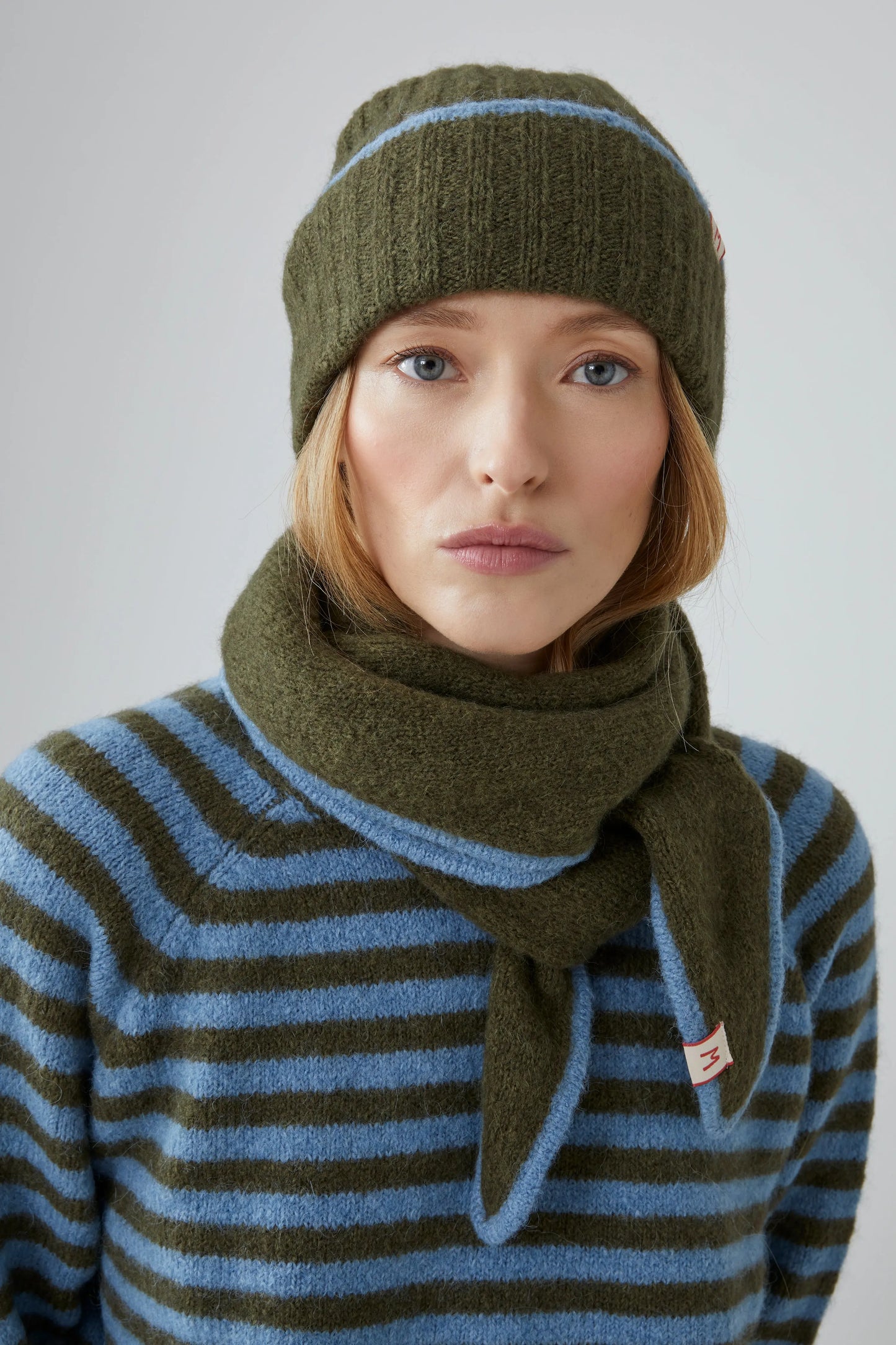 Mointmont 218 Scarf Hunter Green