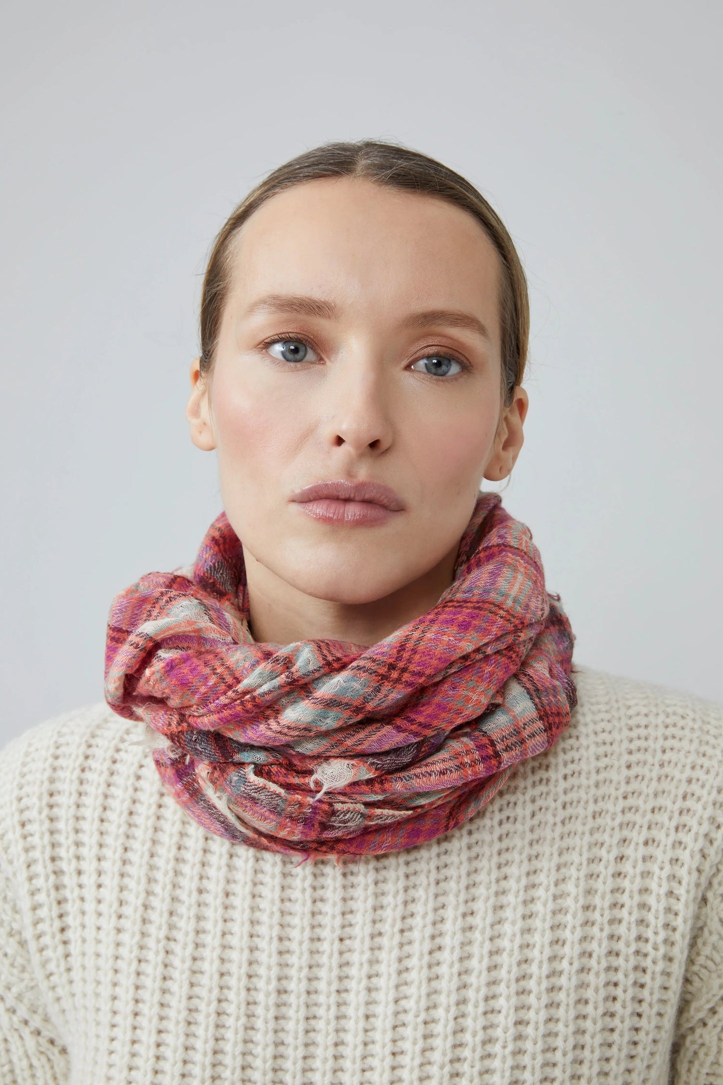 Moismont 801 Scarf Azalea