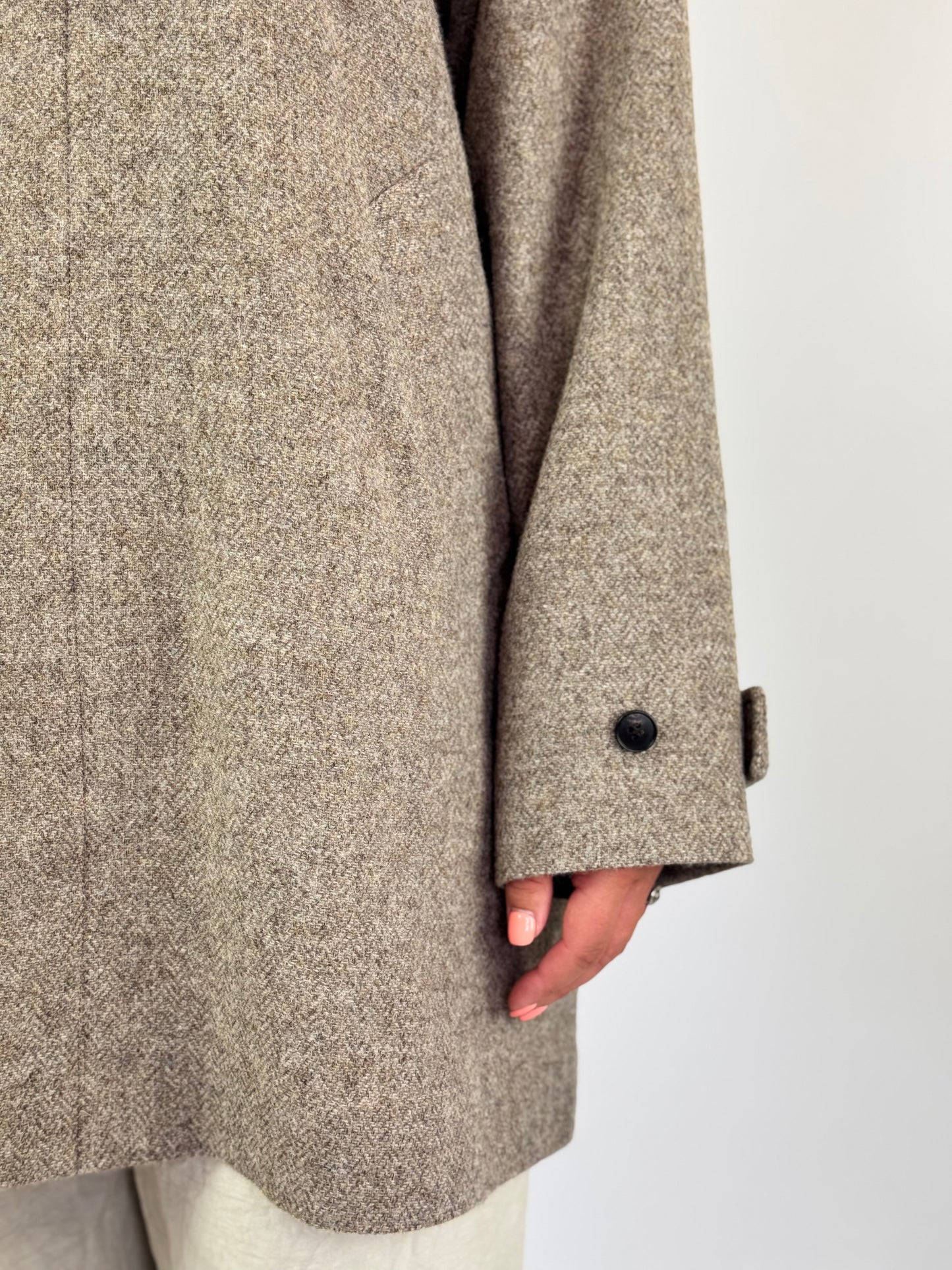 Kagure 127 Short Coat Beige