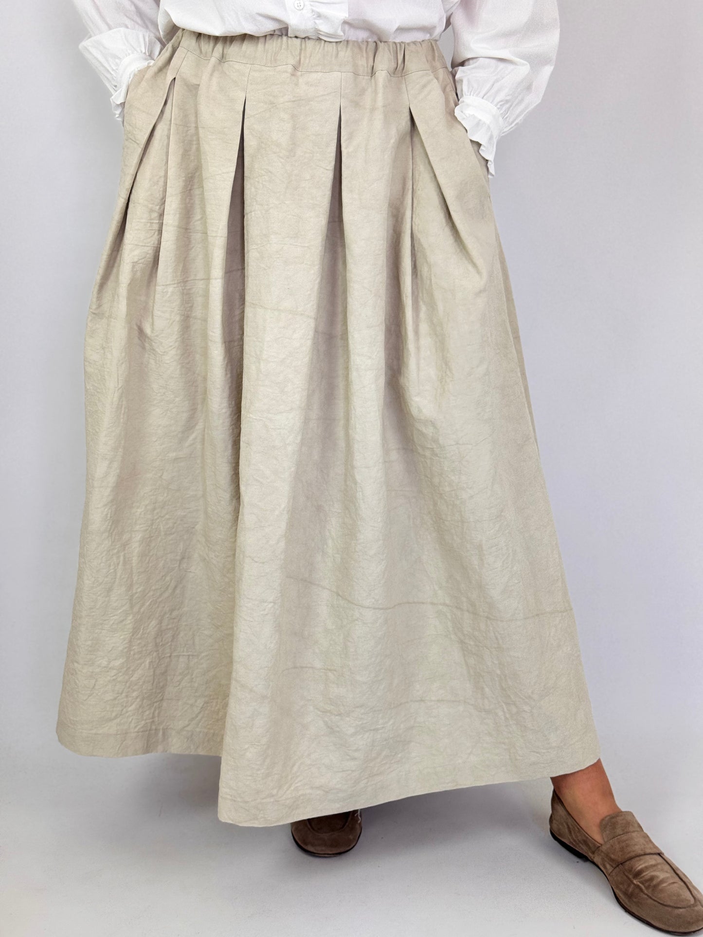 Kagure 111 Tuck Skirt Light Beige
