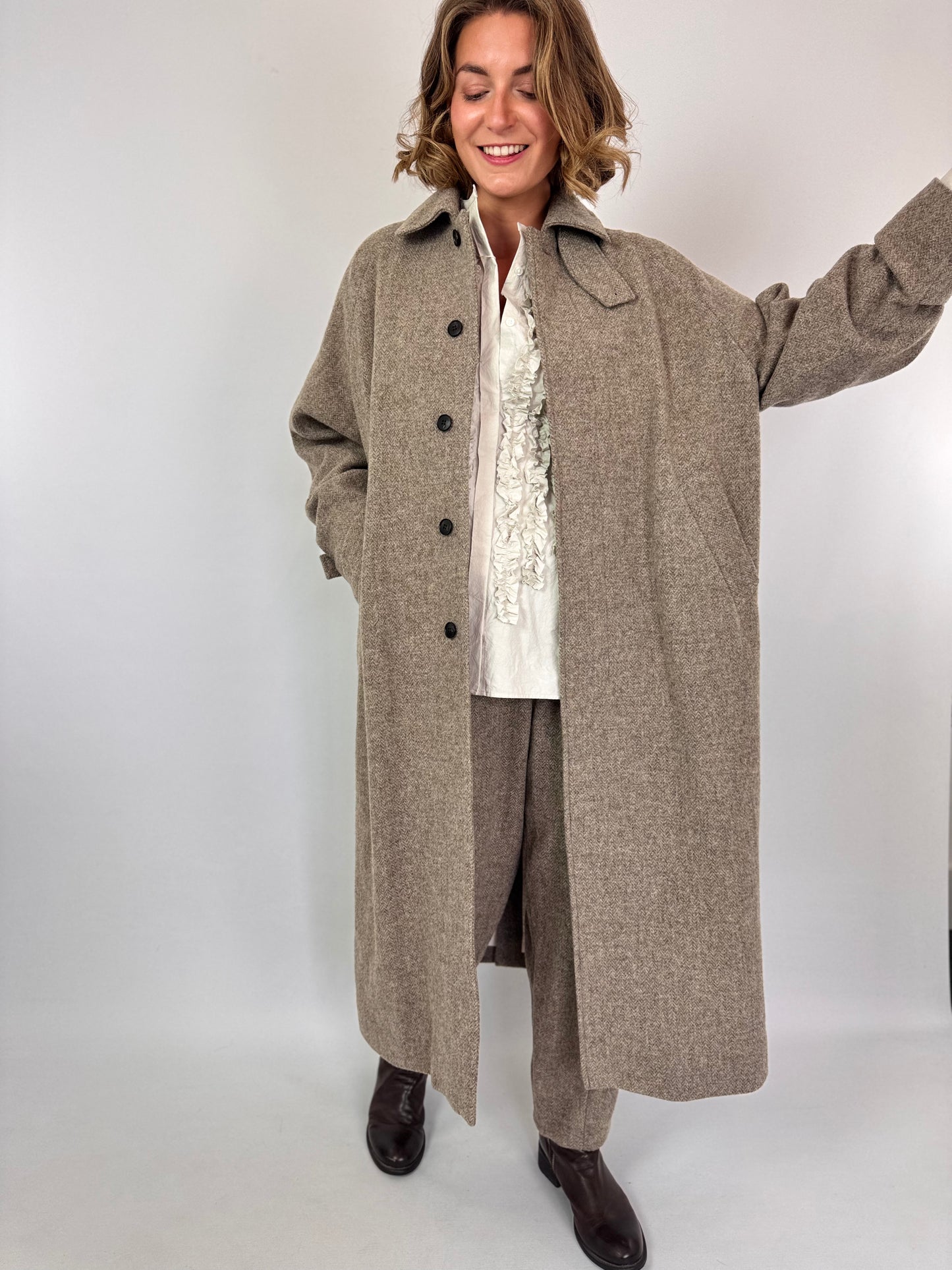 Kagure 126 Wool Bal Coat Beige