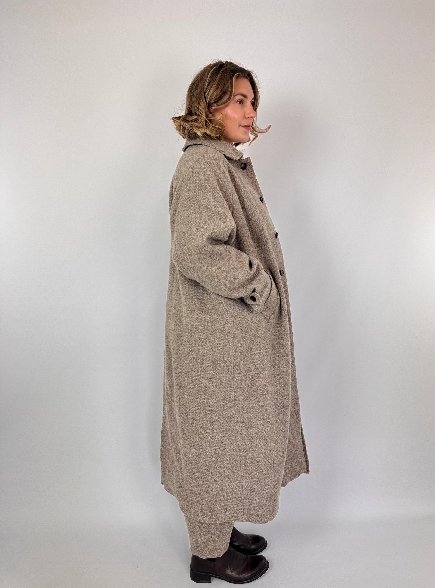 Kagure 126 Wool Bal Coat Beige