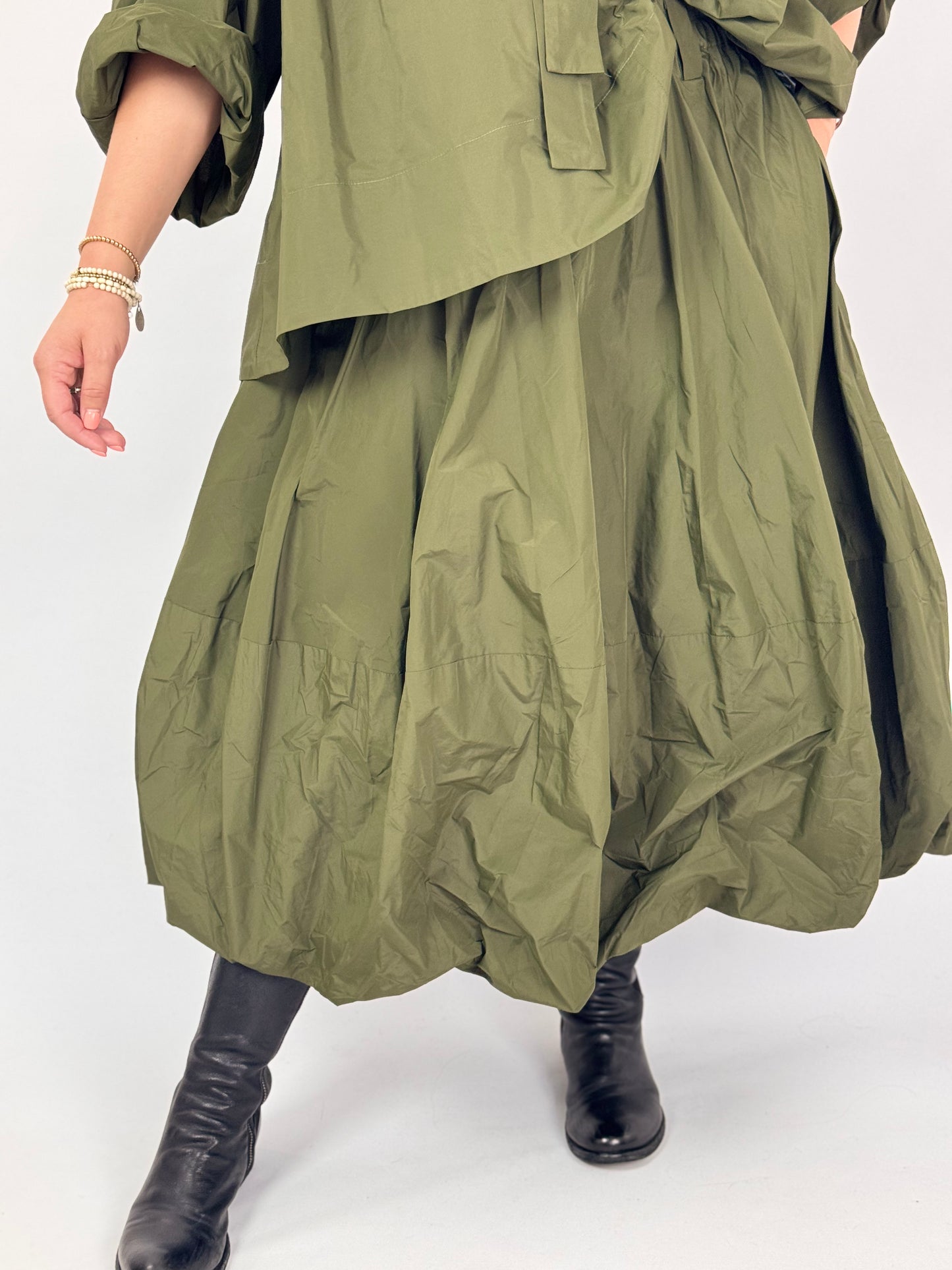 Les Filles d'Ailleurs 566 Skirt Khaki