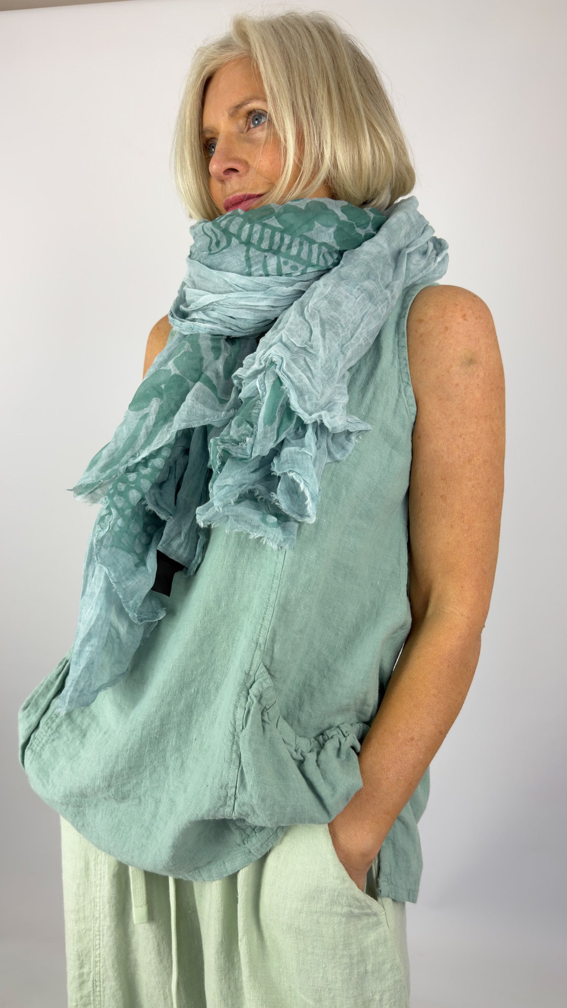 Rundholz Black Label 1404 Scarf Grass Print