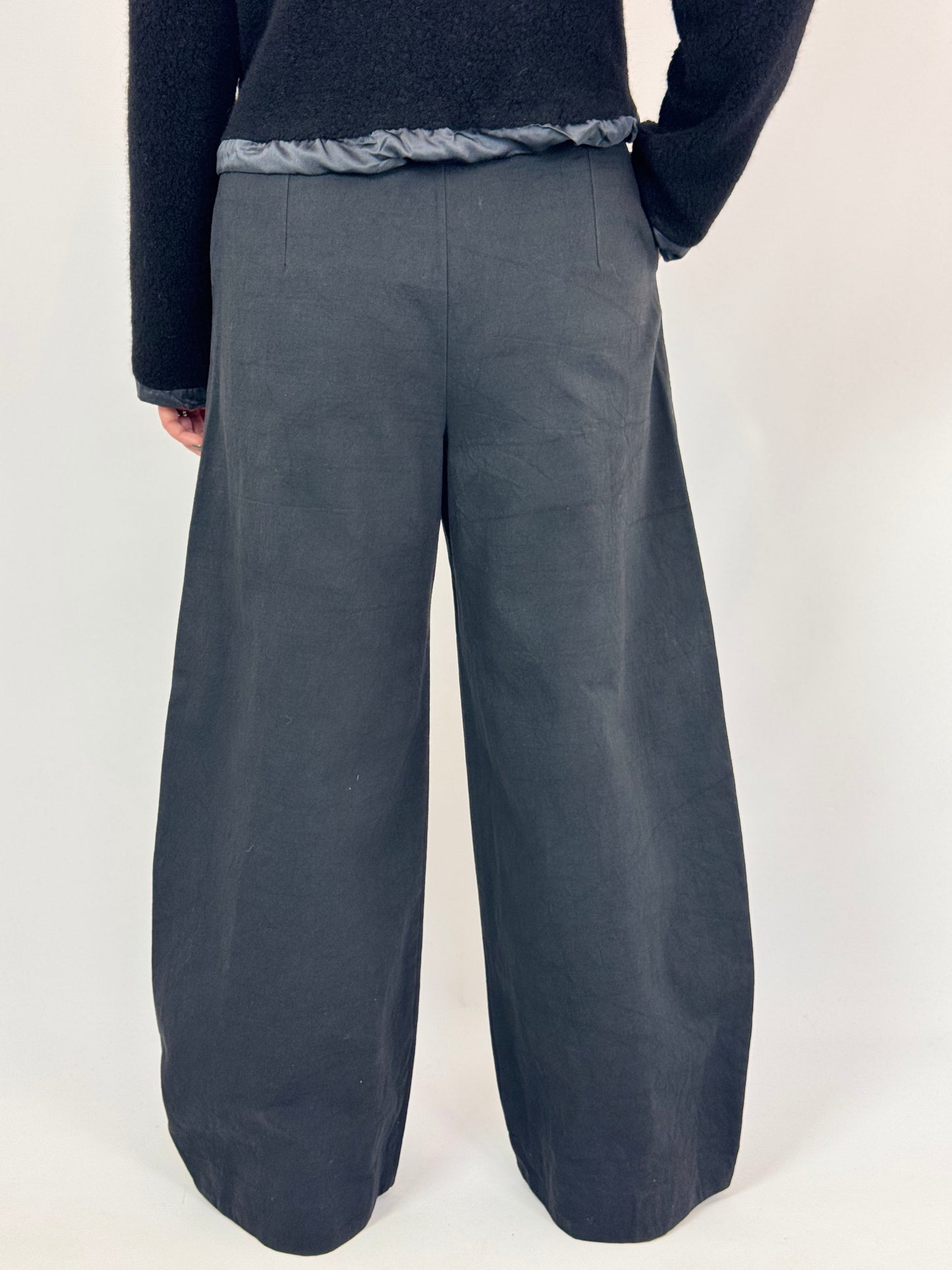 Sula Wide Leg Trousers Black
