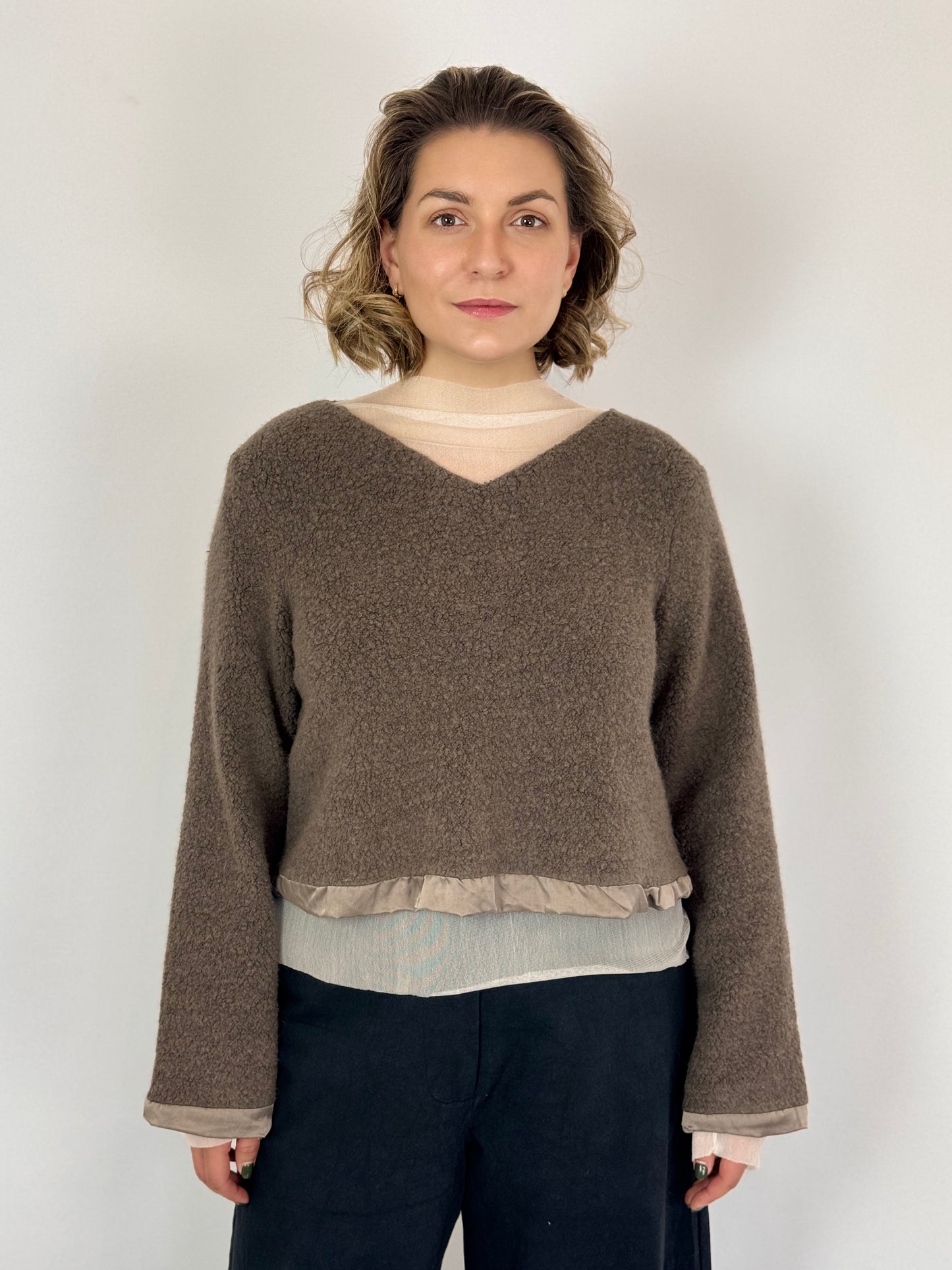 Sula Slash Neck Tee Eggnog