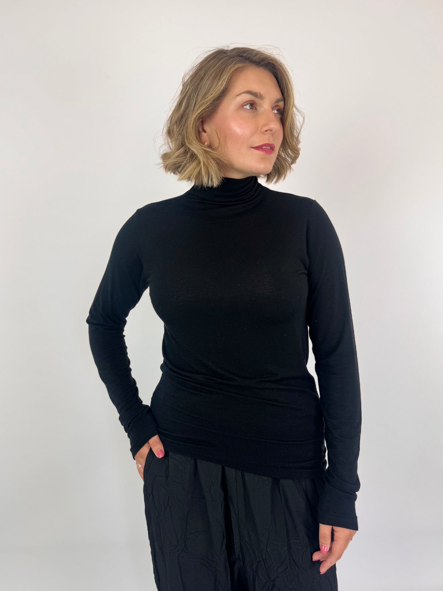Pas De Calais 1069 Turtleneck Jumper Black