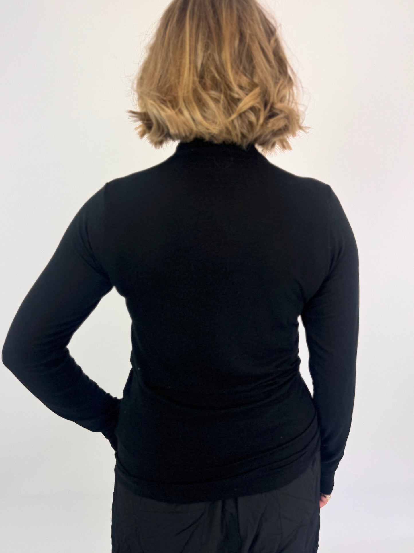 Pas De Calais 1069 Turtleneck Jumper Black