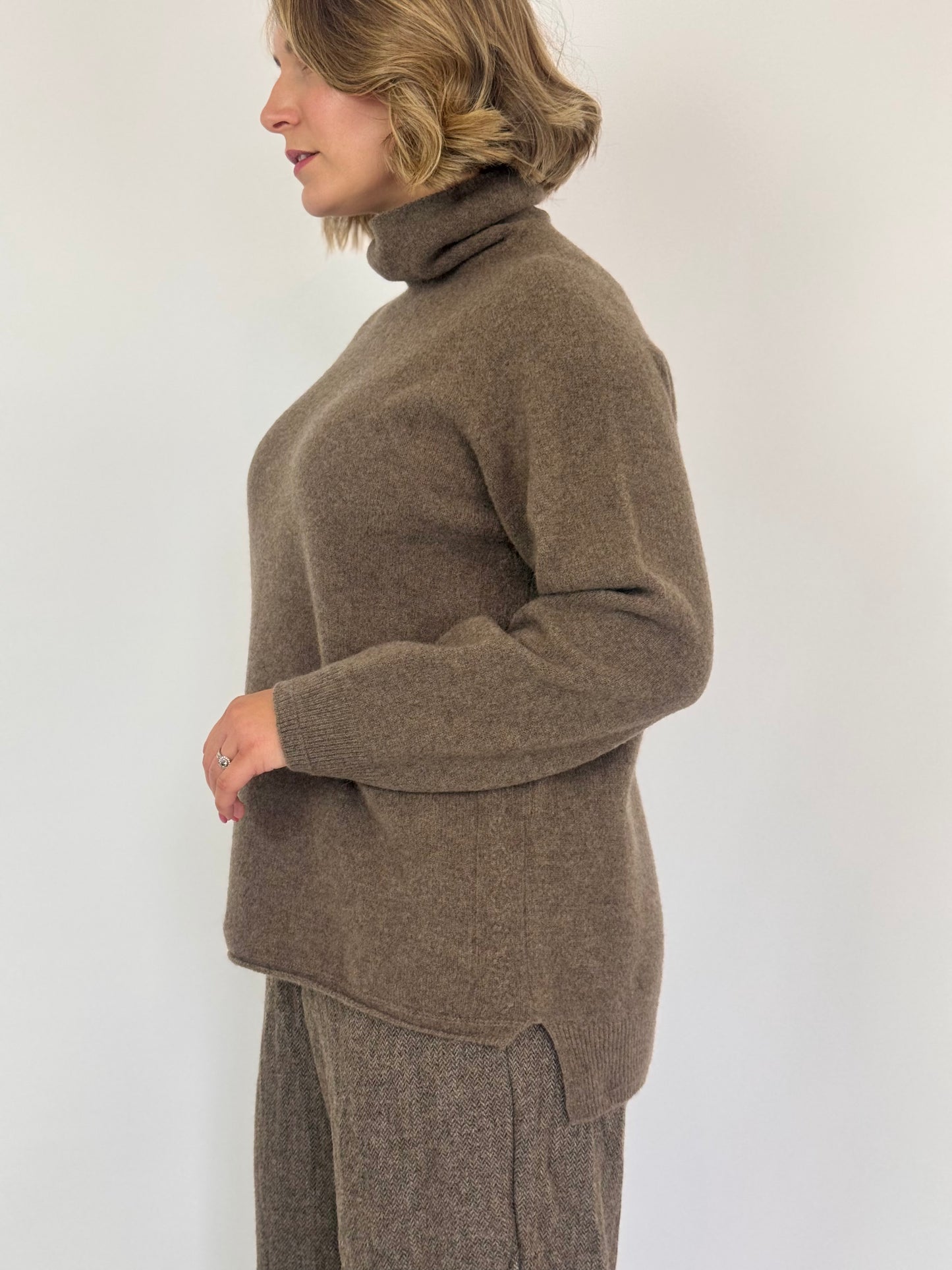 Pas De Calais 2600 Turtleneck Jumper Brown