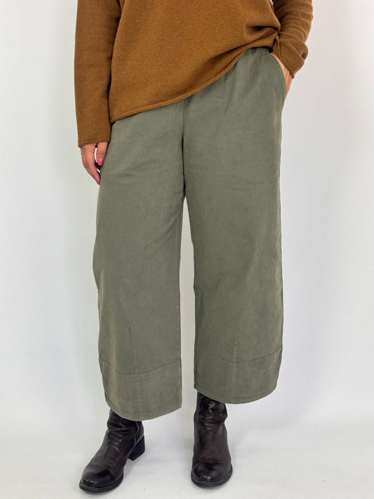 Aequamente 235 Trousers Salvia