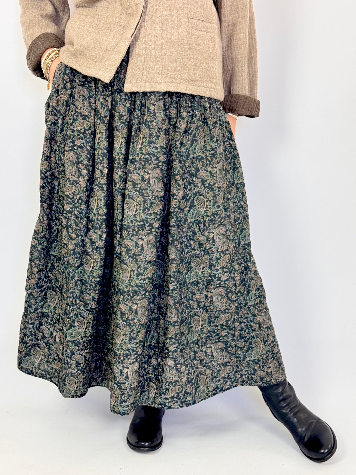 Maison de Soil 574 Paisley Skirt Black