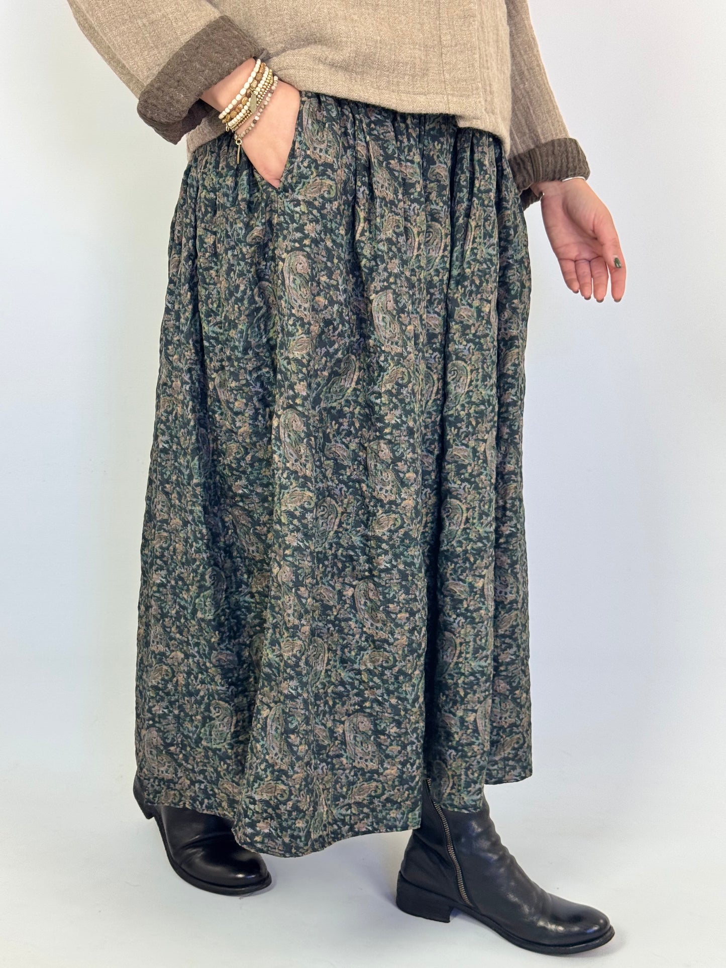 Maison de Soil 574 Paisley Skirt Black