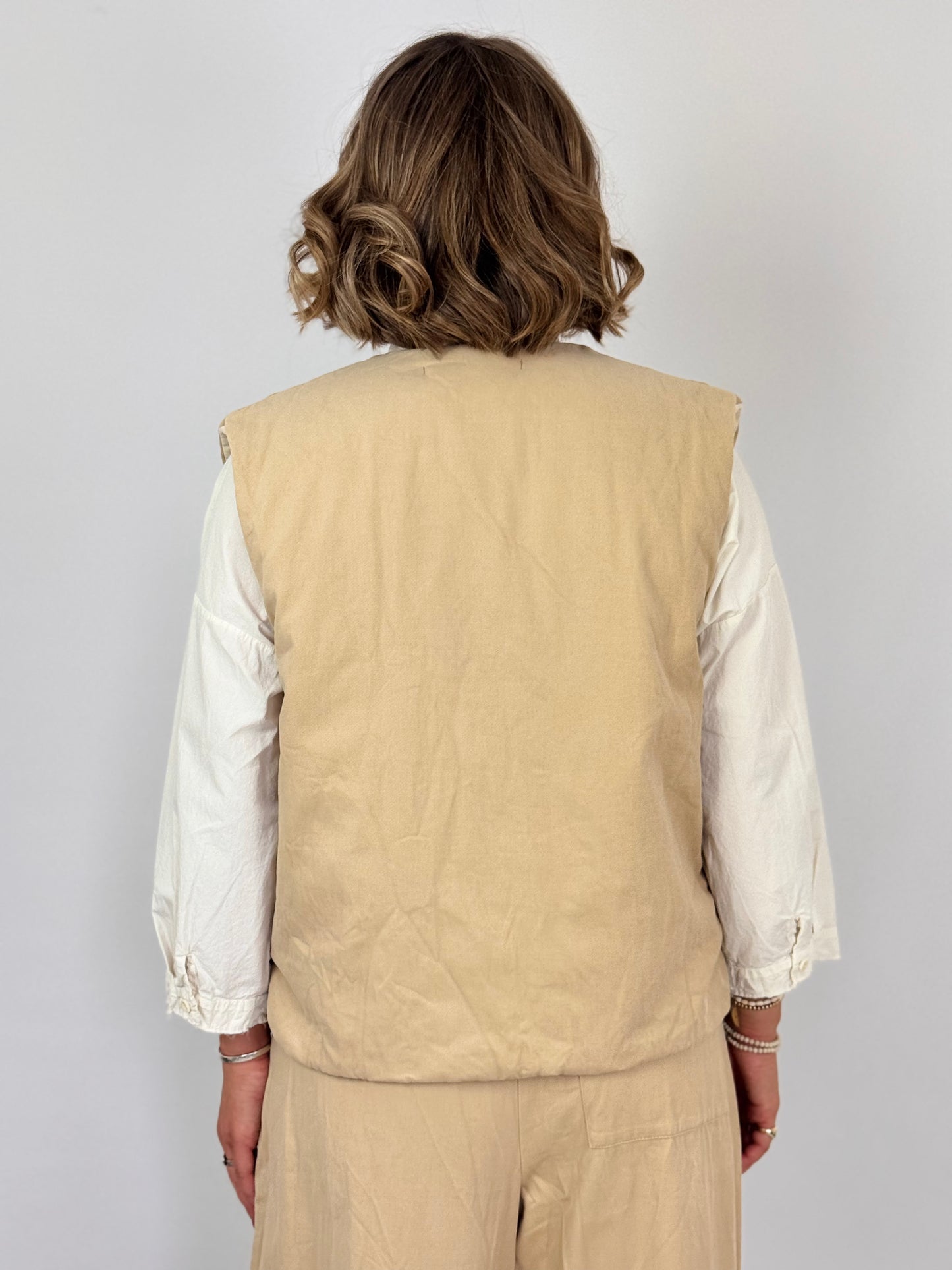 Elsa Esturgie Ocre Gilet Sand