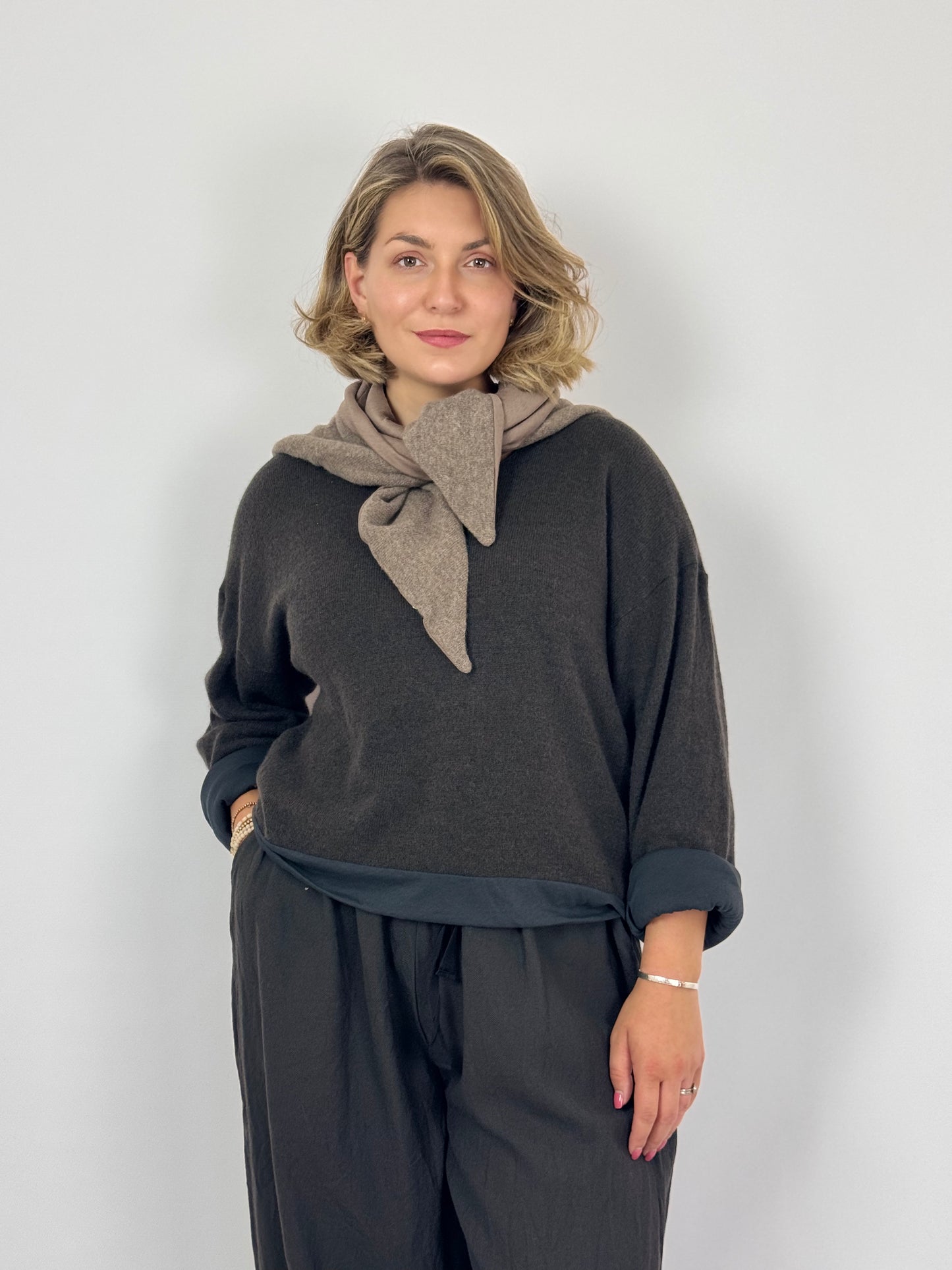 Elsa Esturgie Obole Scarf Taupe