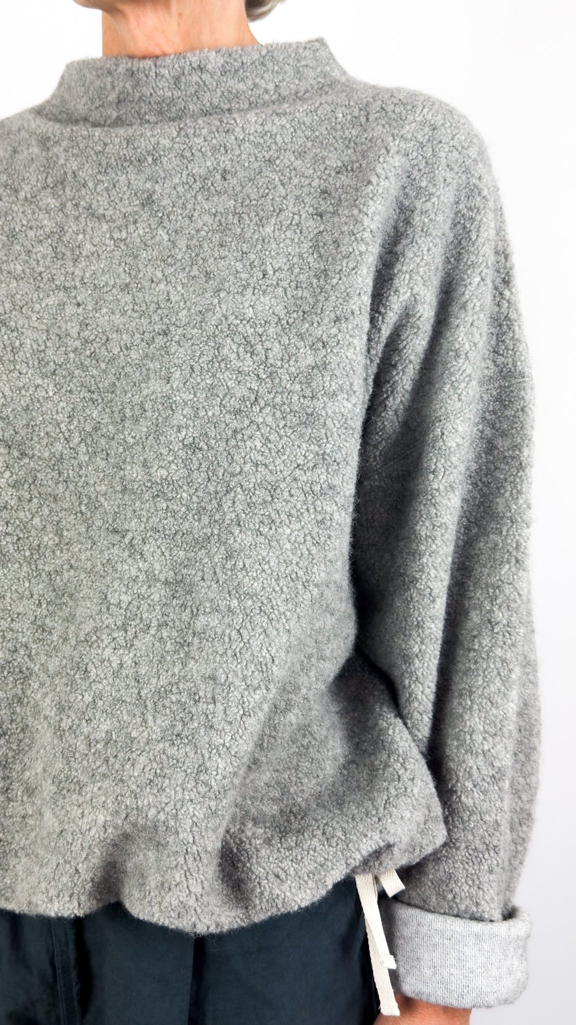 Kagure 151 Jumper Grey