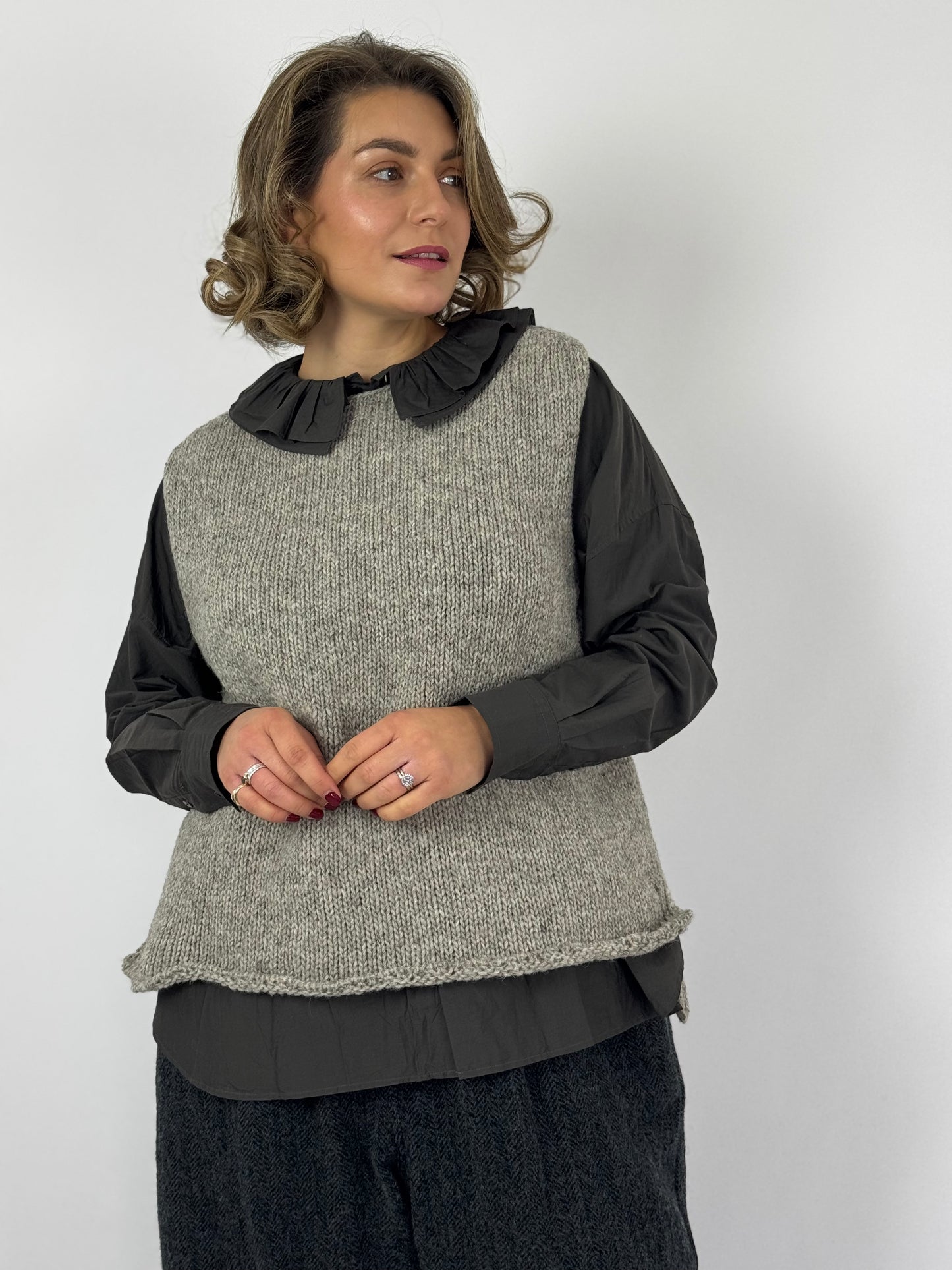 Kagure 101 Sleeveless Jumper Grey