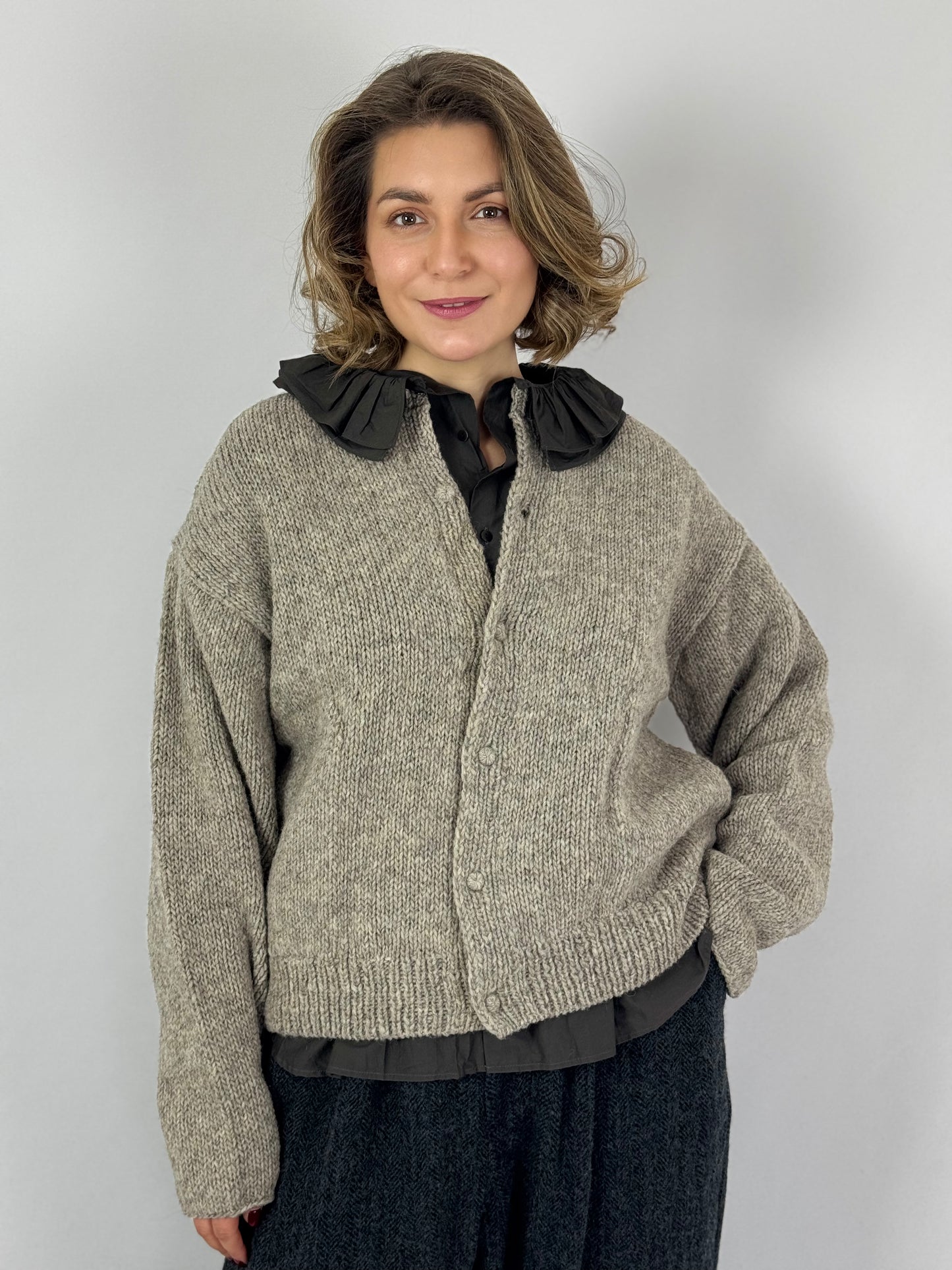 Kagure 102 Cardigan Grey