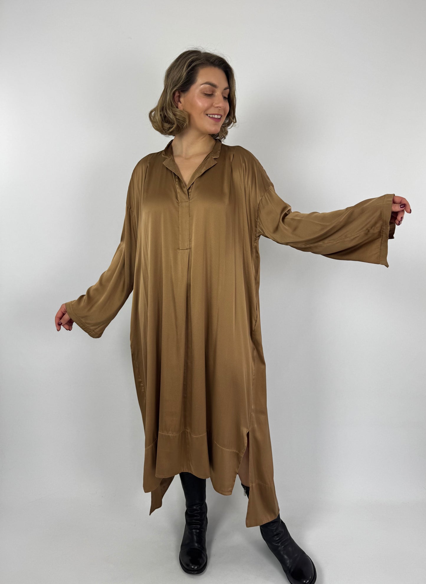 Tandem 5104 Dress Camel