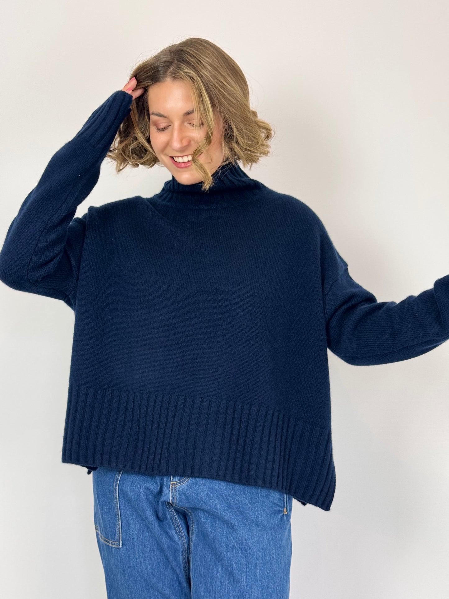 Vic & Bert Fred Jumper Navy