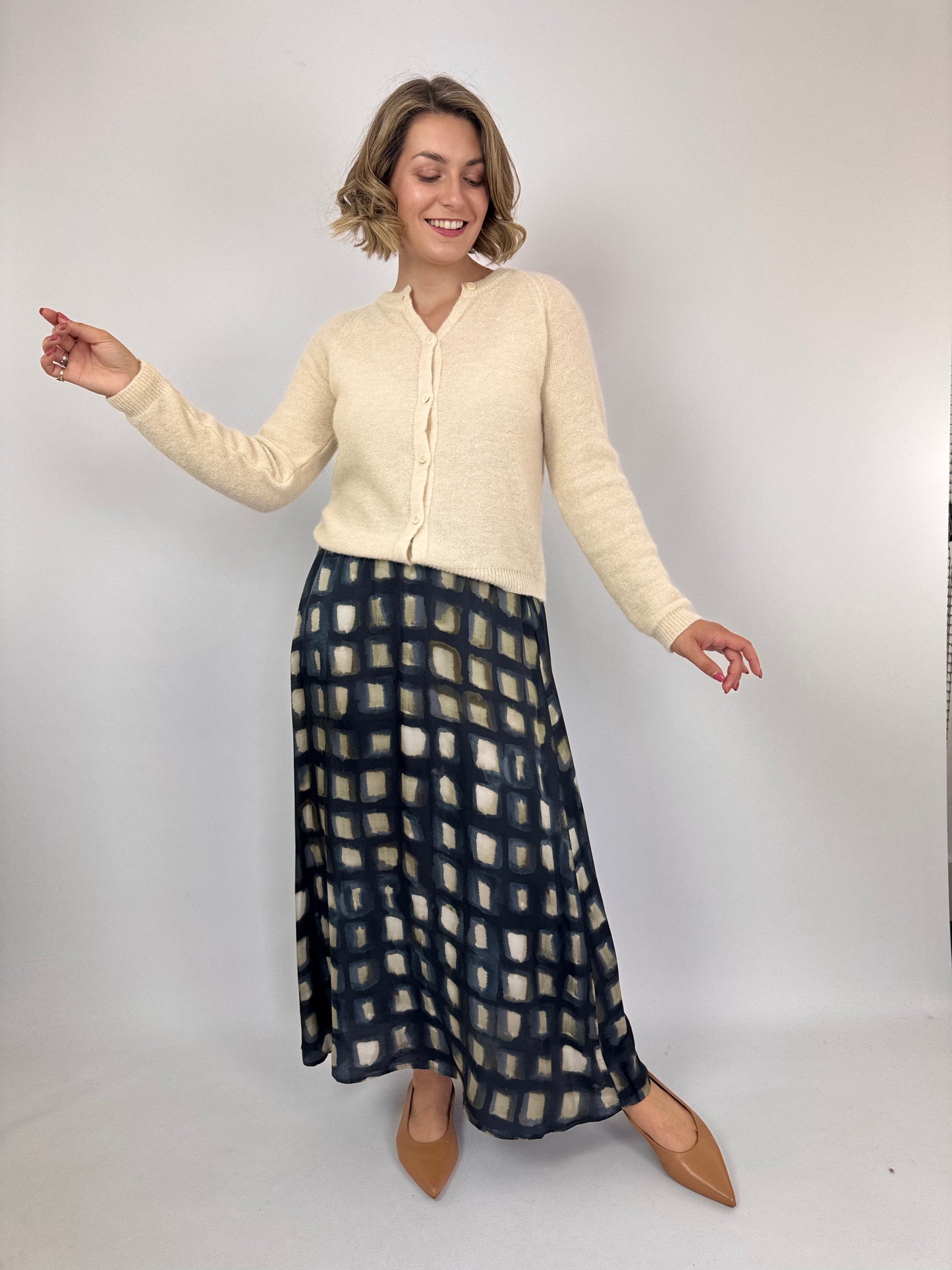 Diega Jabo Skirt Grey/Ecru