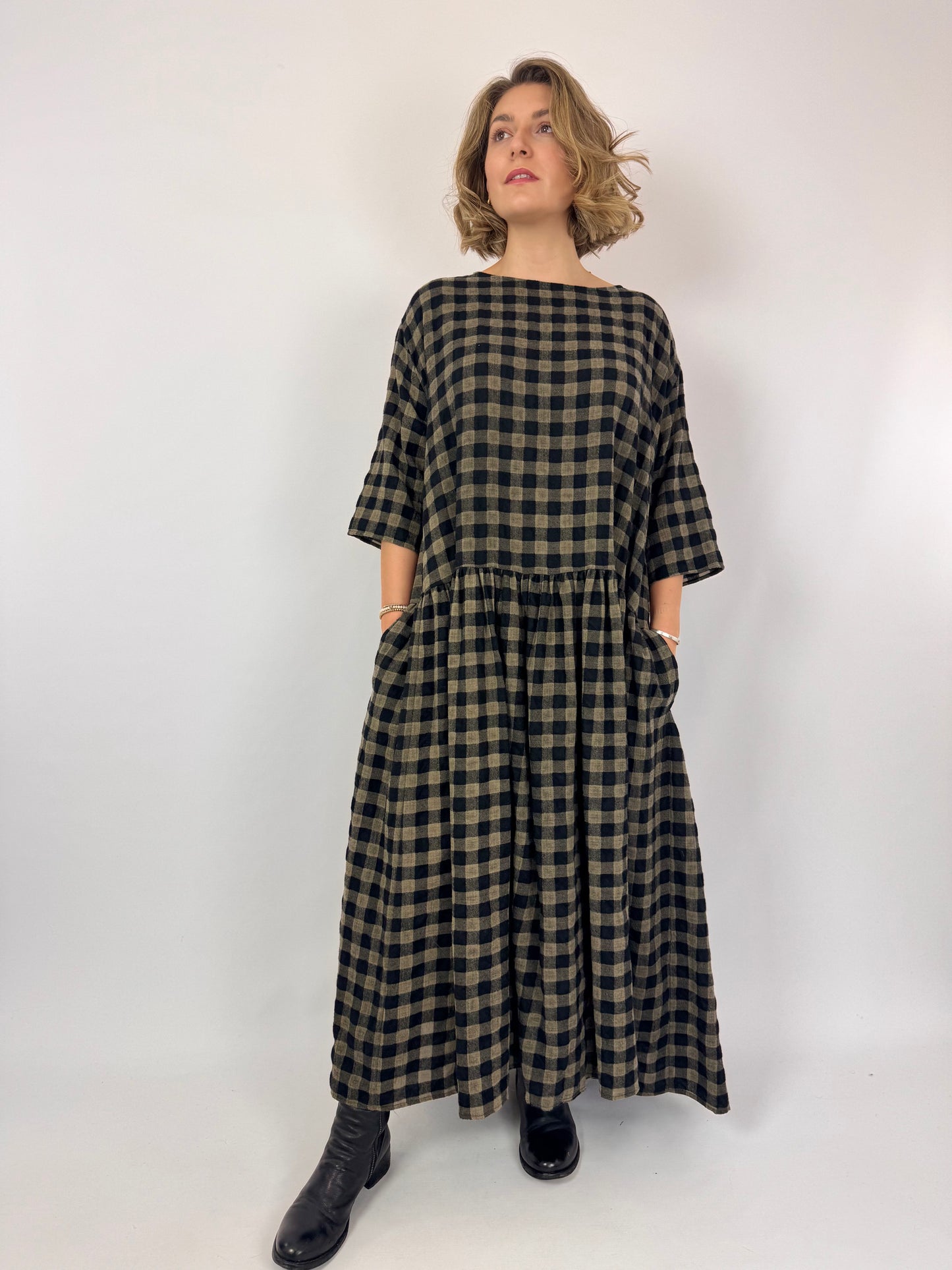 Apuntob 1766 Dress Black