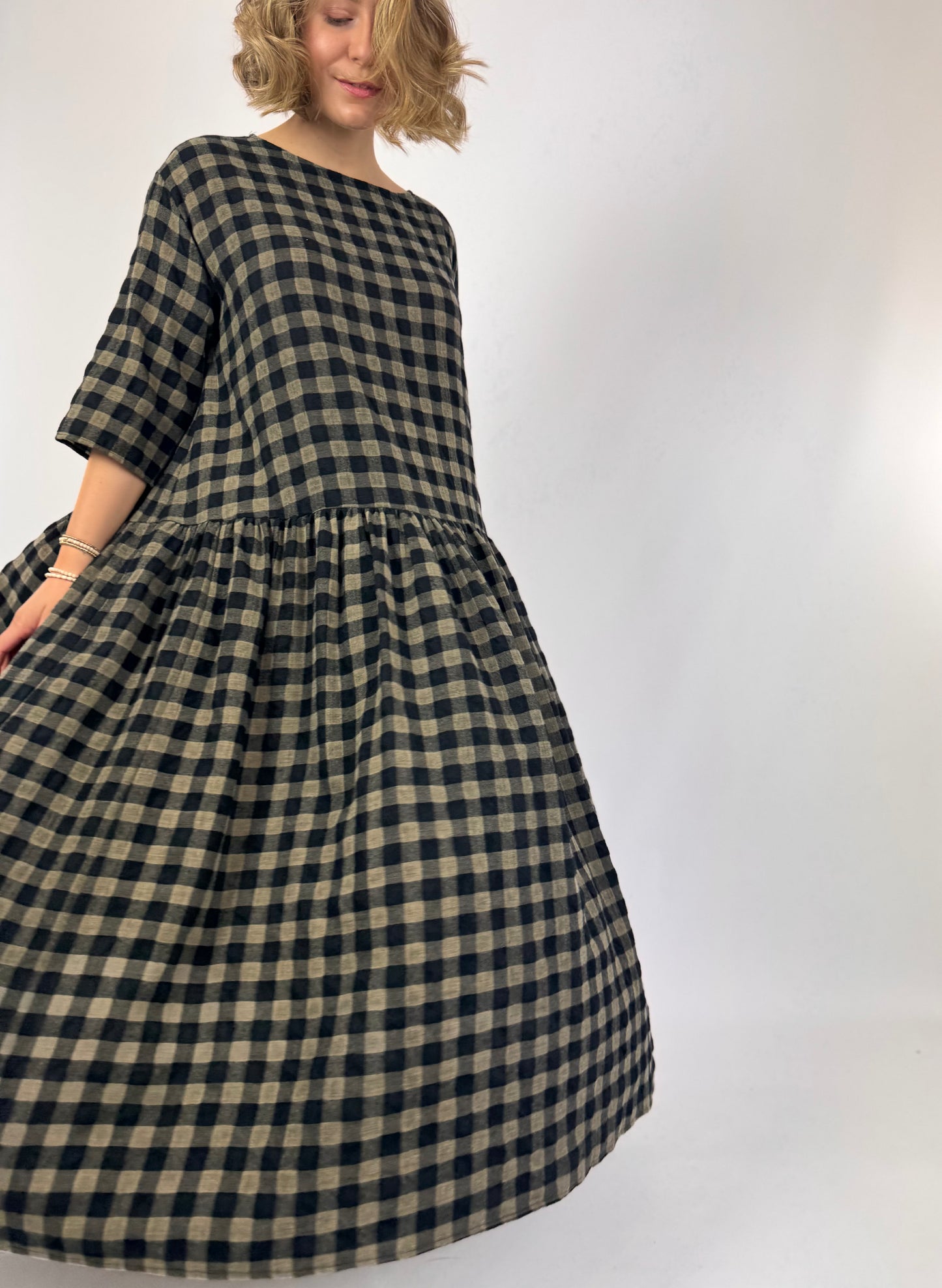 Apuntob 1766 Dress Black