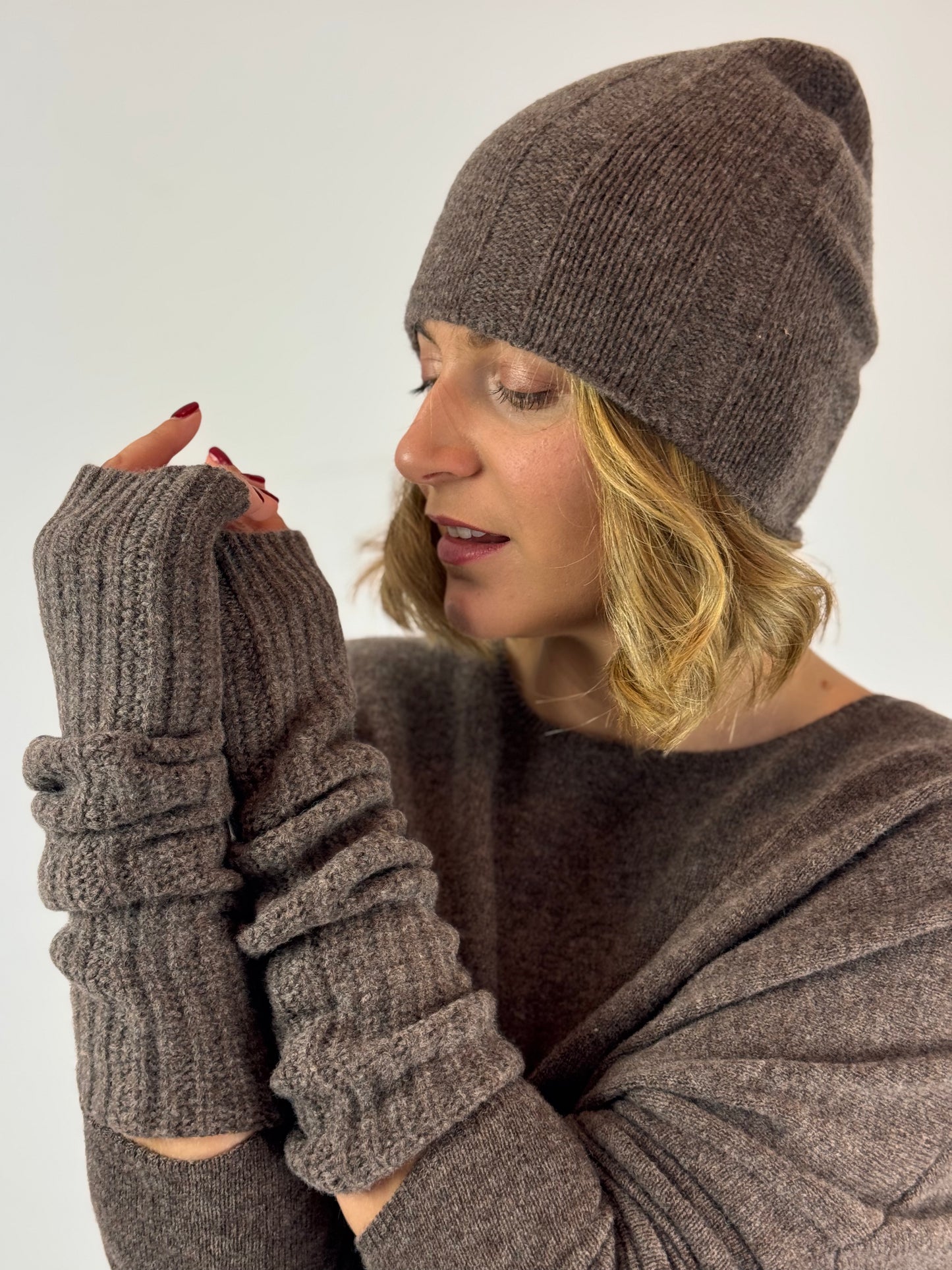 Cash-Ca A503 Mitts Carob