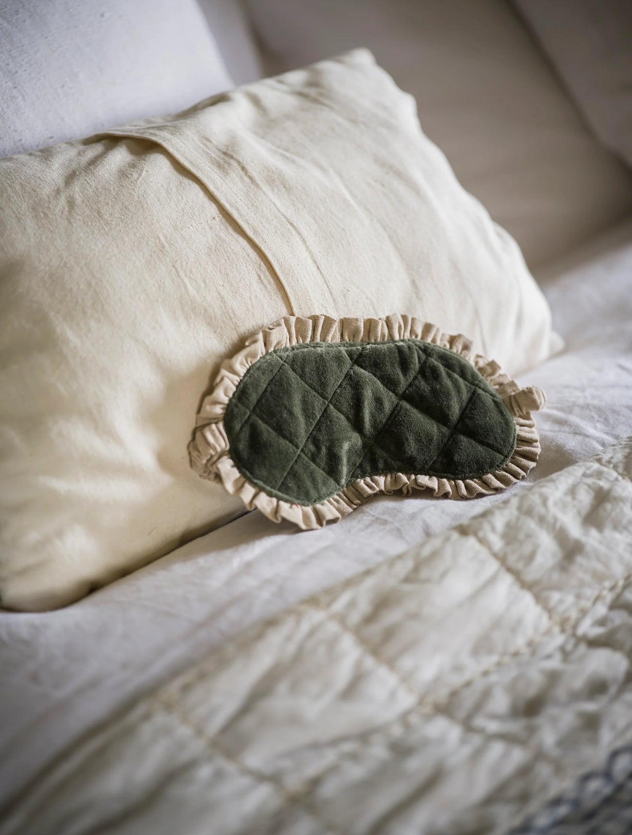 MeanWhile Velvet/Linen Eye Mask