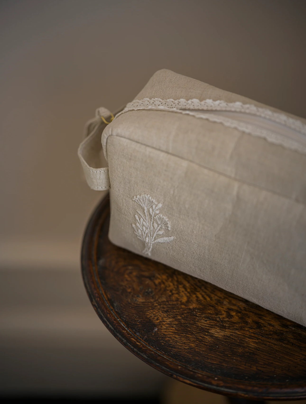 MeanWhile Linen/Lace Travel Bag