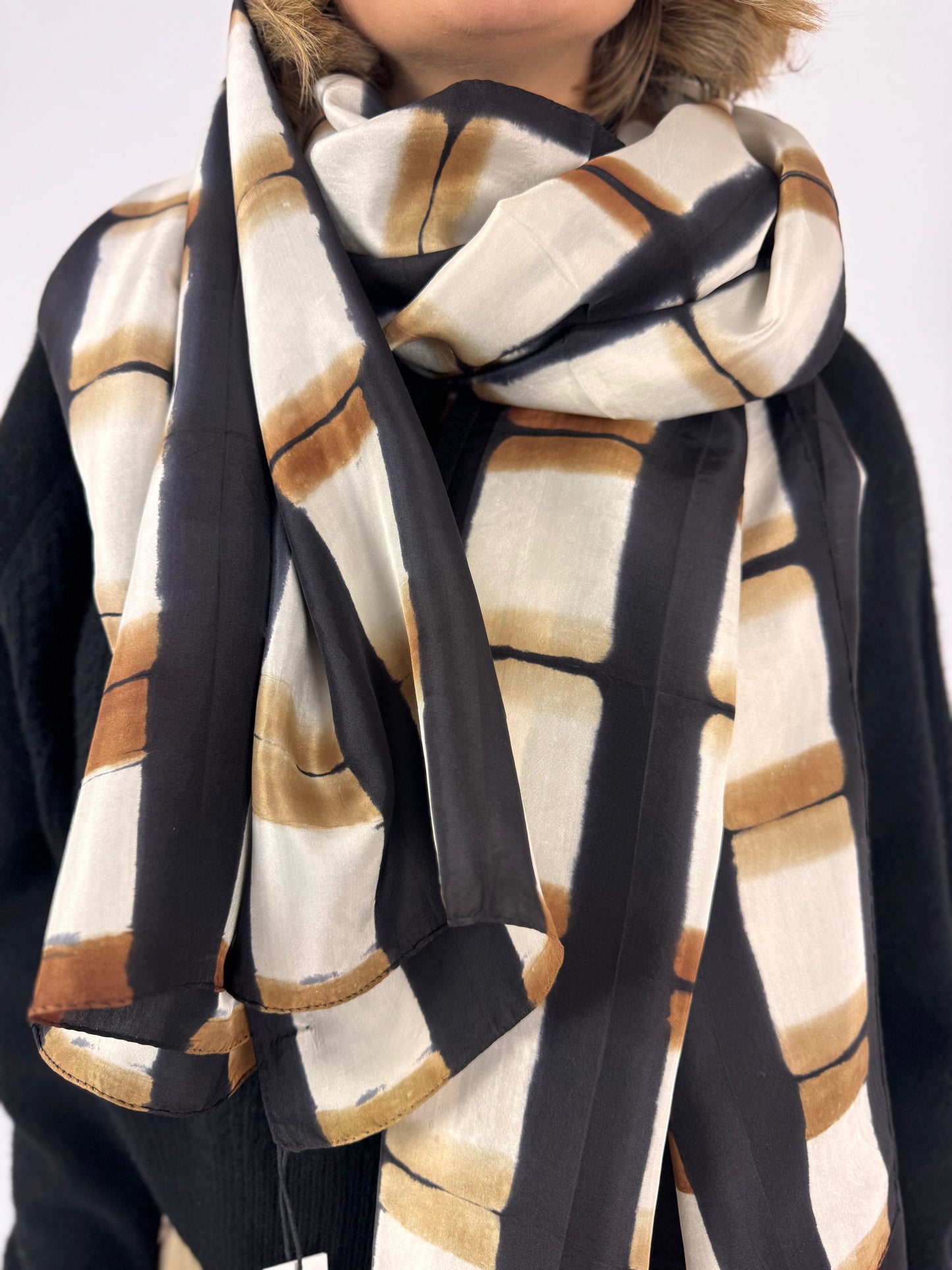 Denovembre Sinople Scarf Black/Kraft