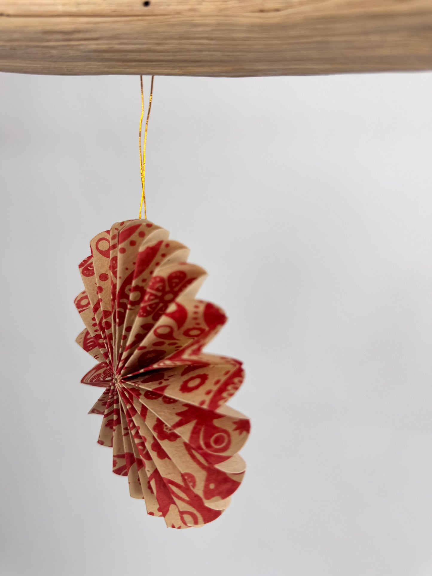 A World of Craft Greta Fold Dec 2-p
