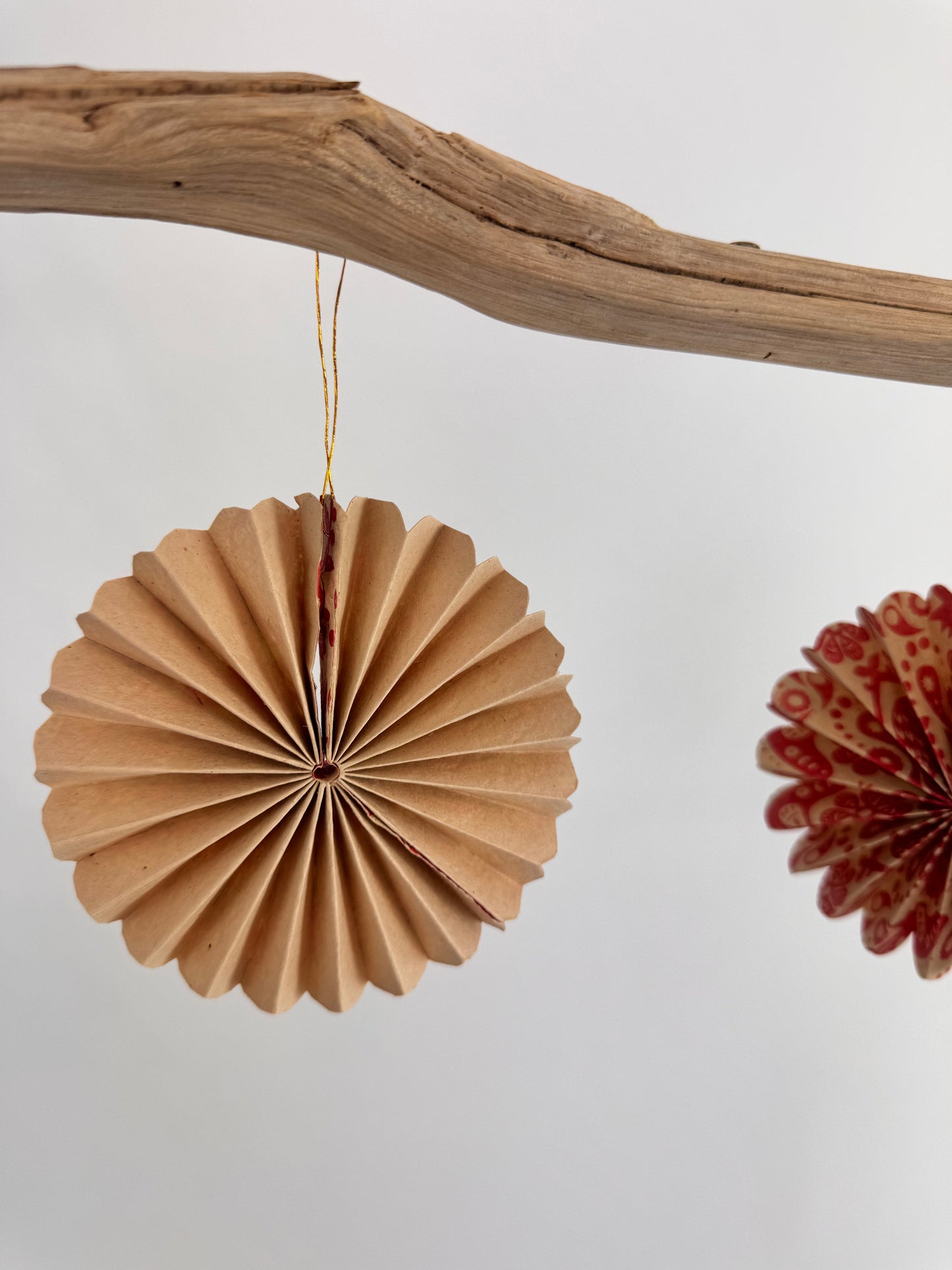 A World of Craft Greta Fold Dec 2-p