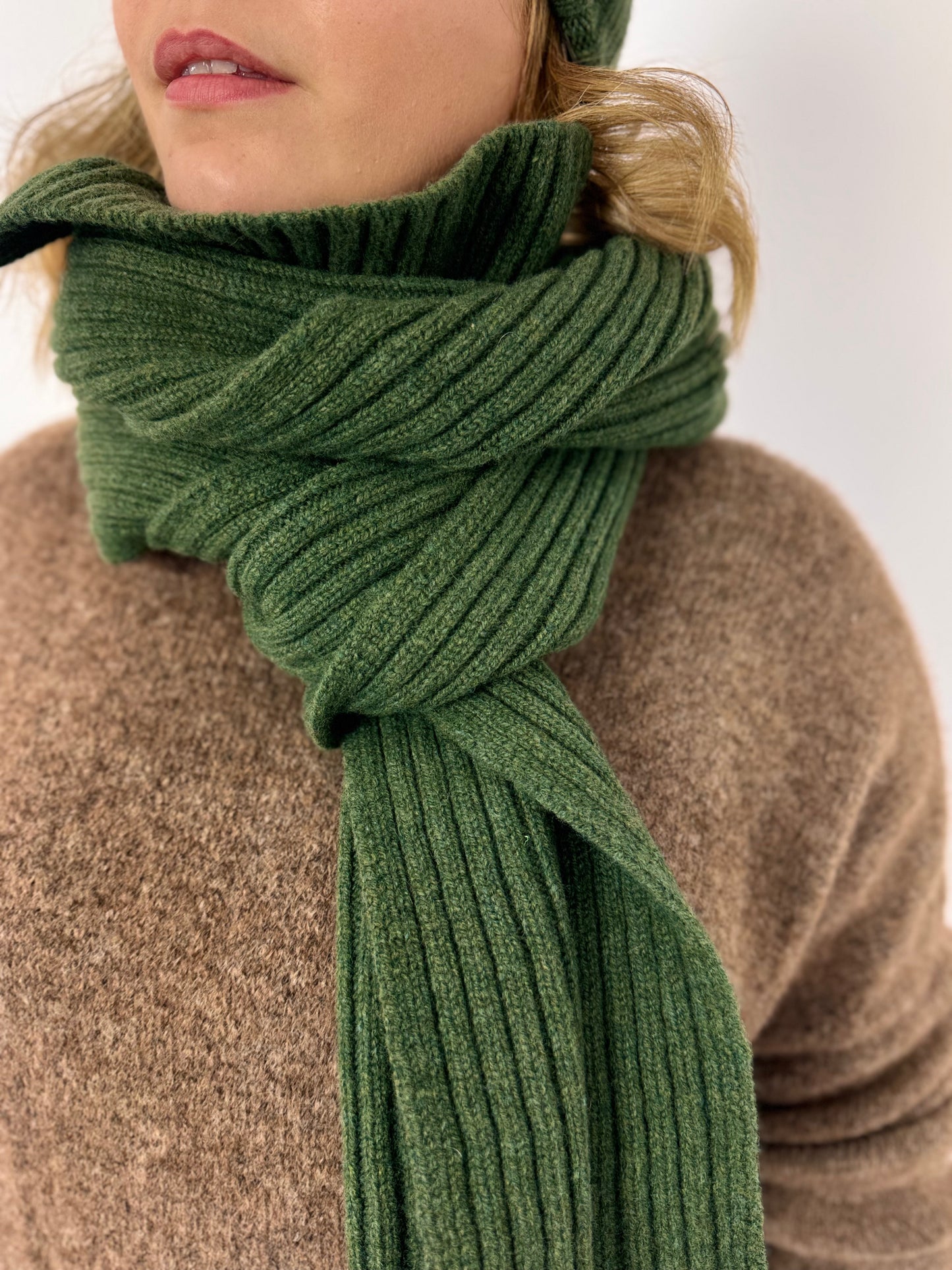 Cordelia James Ribbed Scarf