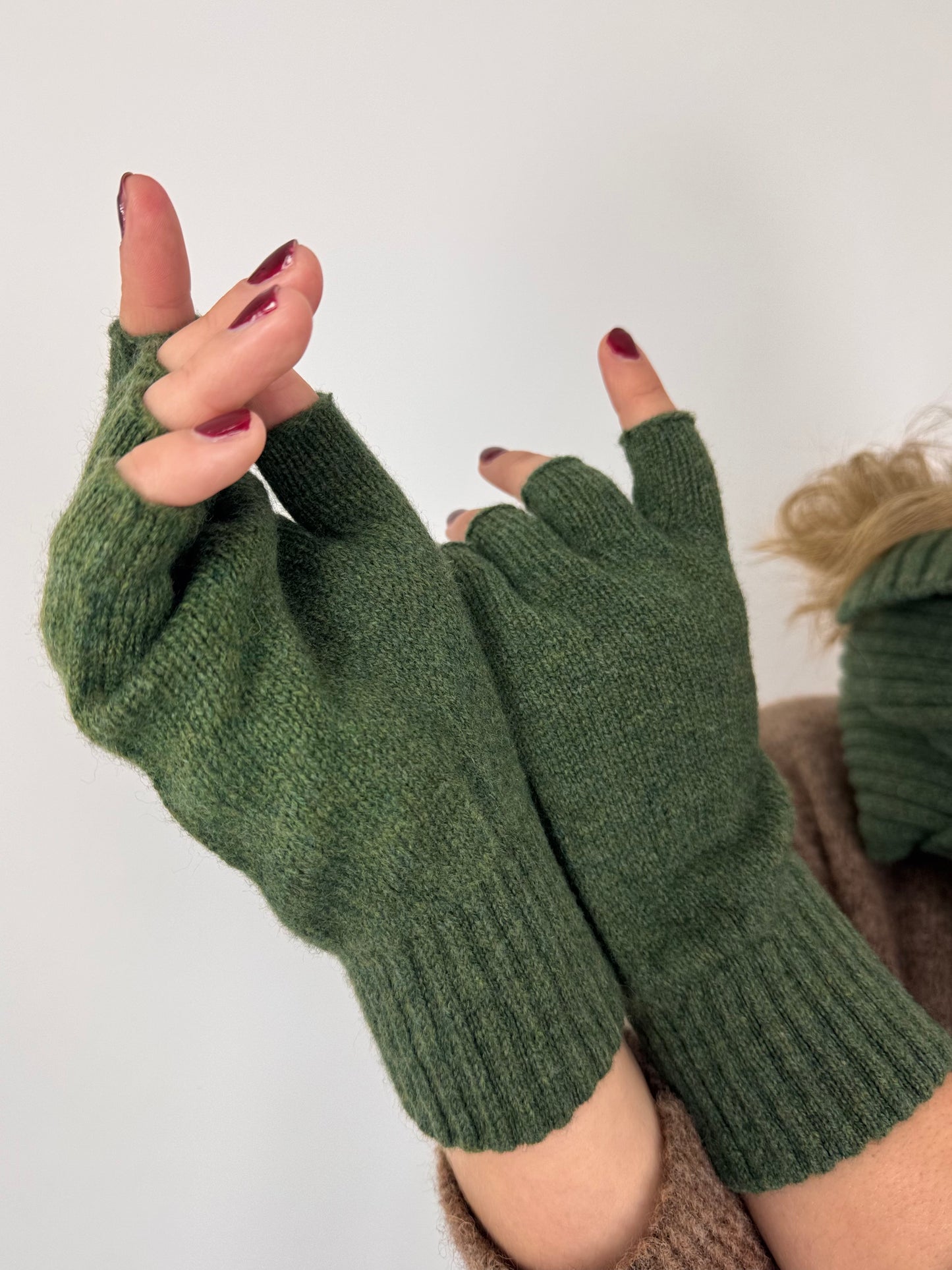 Cordelia James Half Finger Gloves