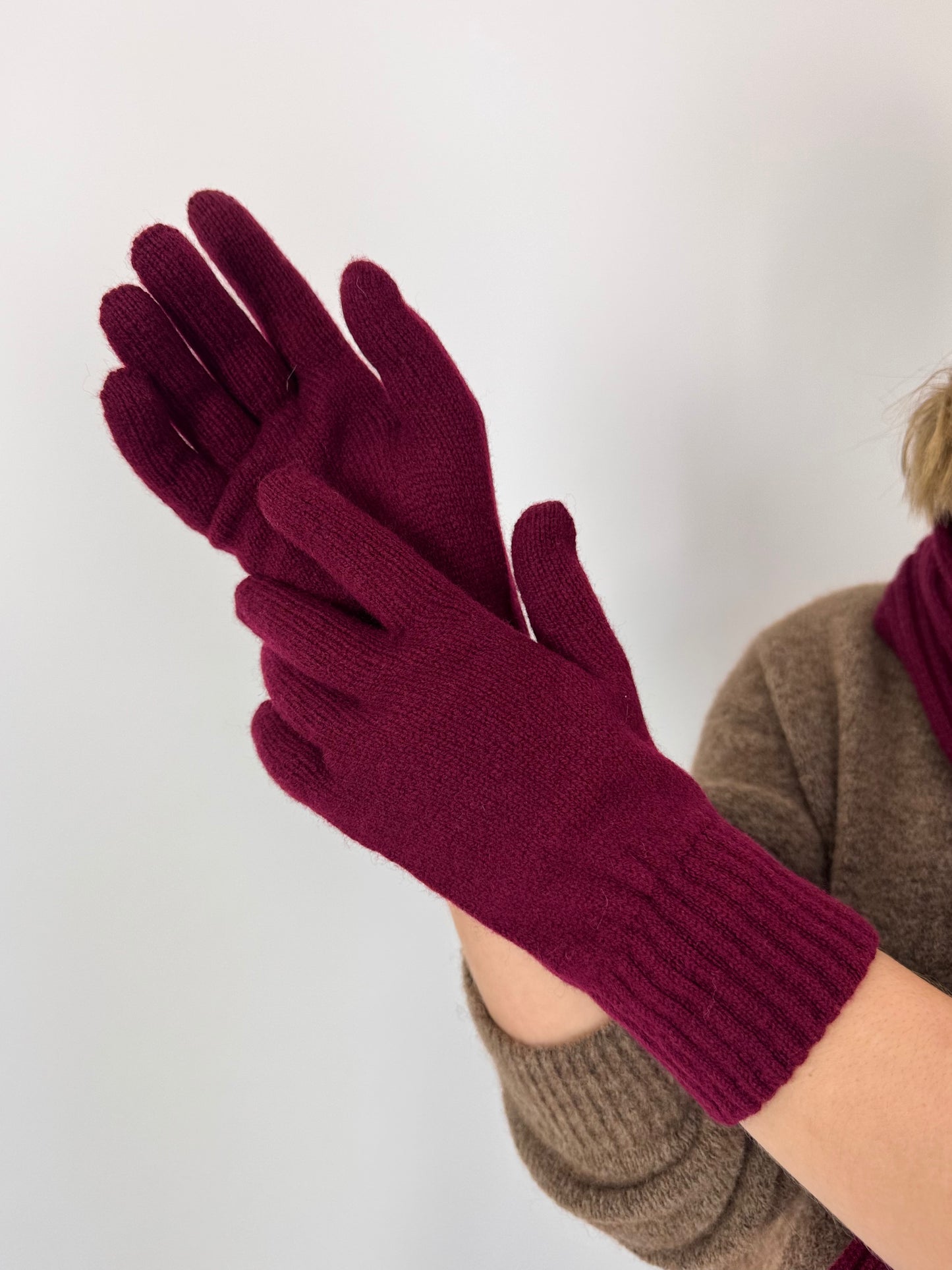 Cordelia James Full Finger Gloves
