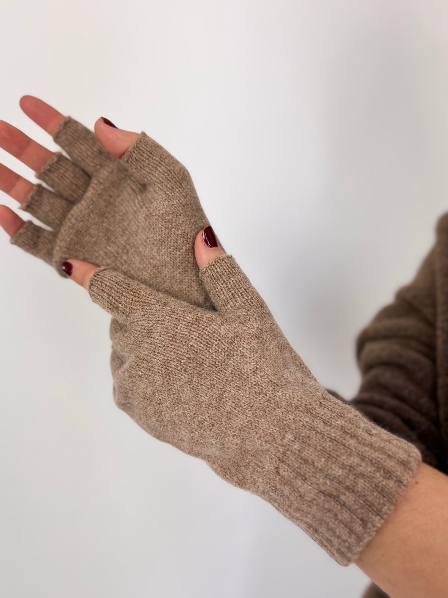 Cordelia James Half Finger Gloves