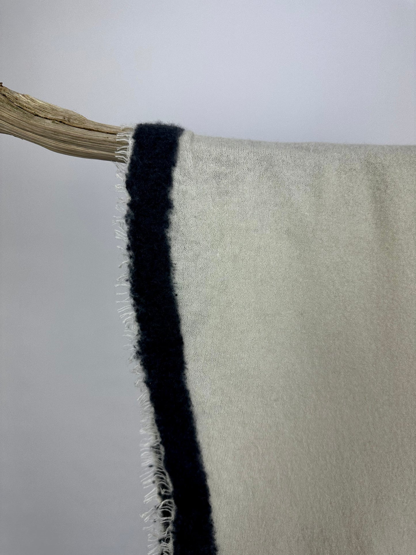 MITS Felted Shawl Pannacotta/Charcoal