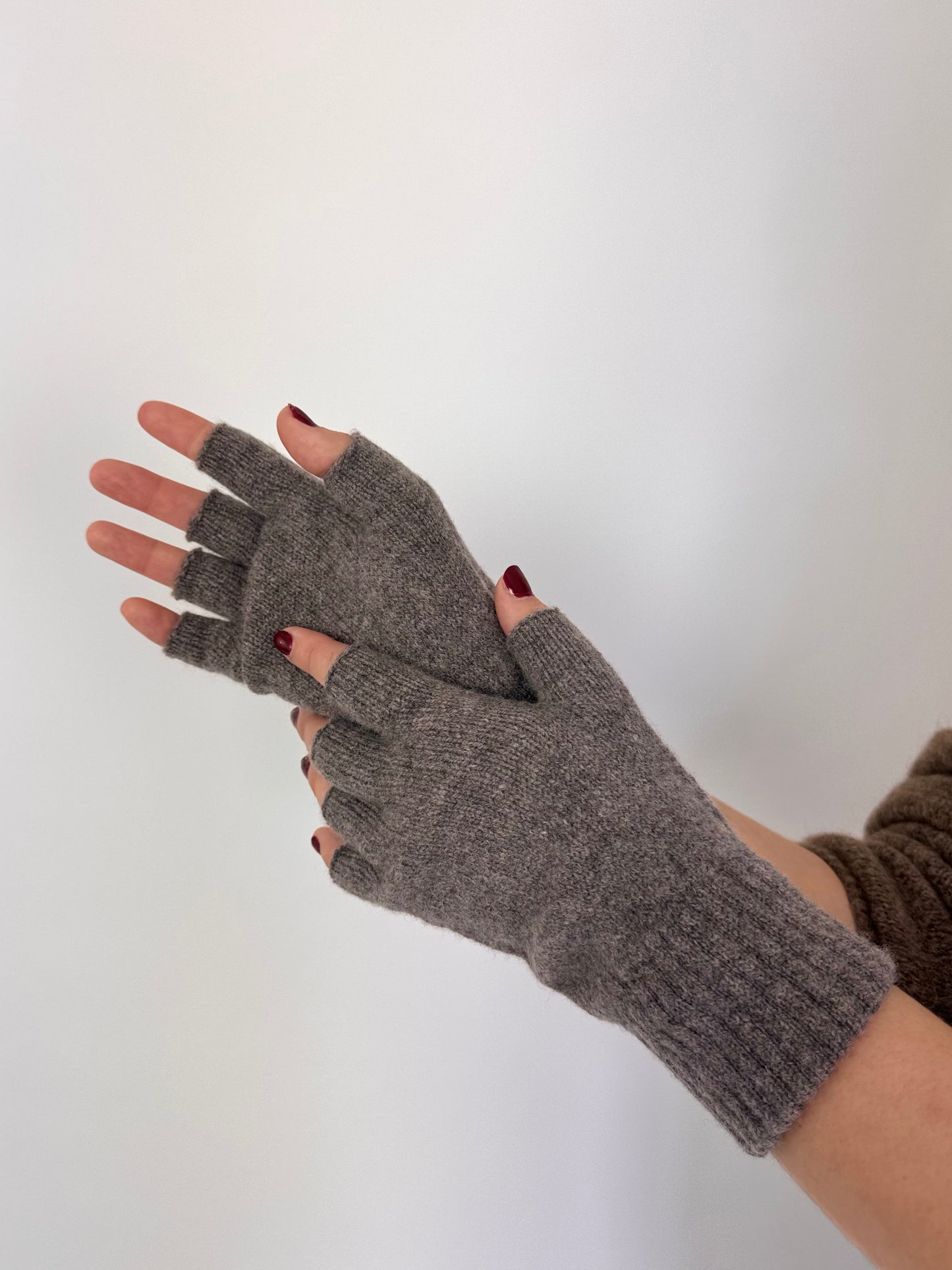 Cordelia James Half Finger Gloves