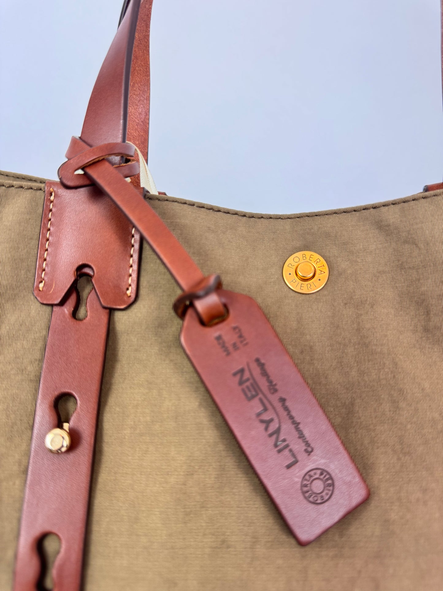 Roberta Pieri Edge 36 Tote Bag
