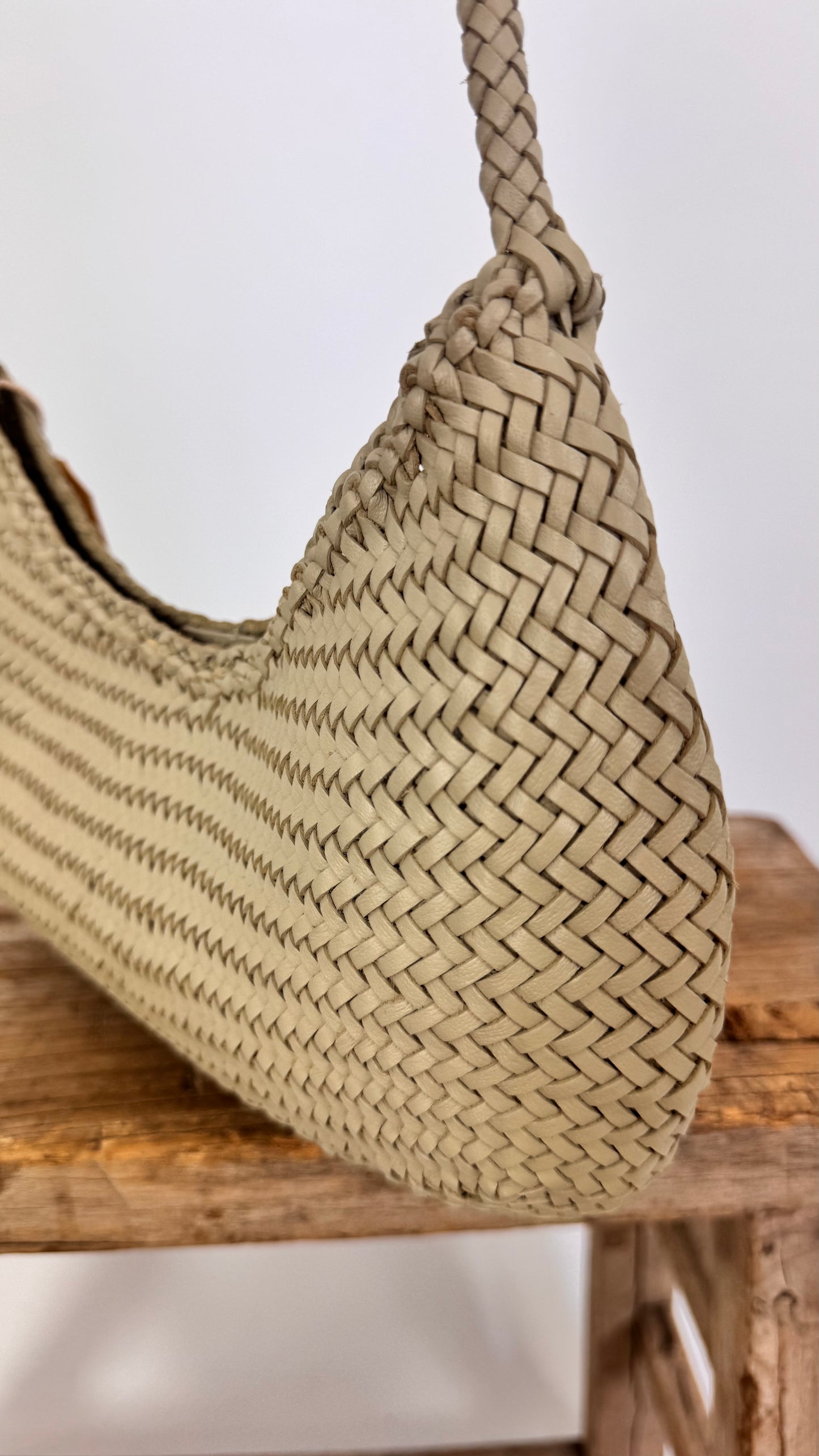 Dragon Diffusion Nova Luna Bag