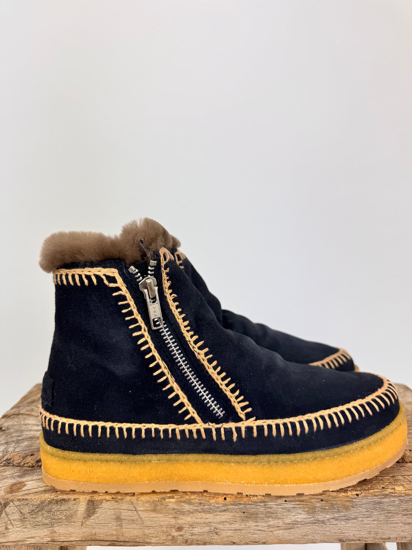 Laidback London Setsu Boots Navy