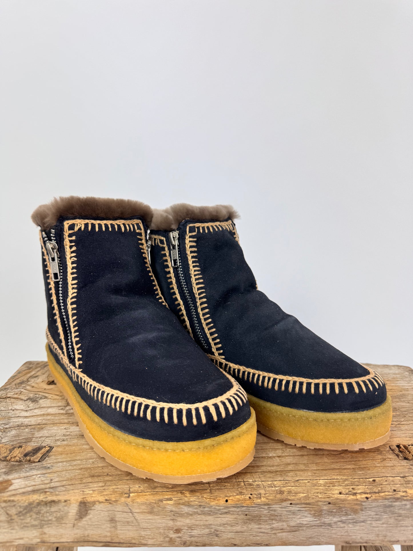 Laidback London Setsu Boots Navy